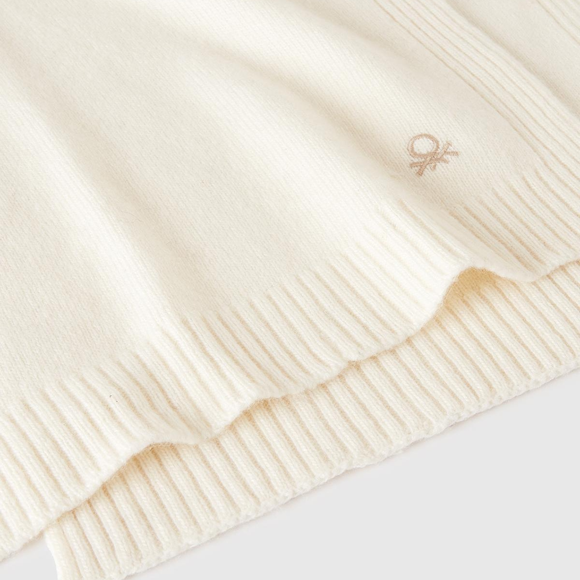 Kadın Krem Yün ve Kaşmir Karışımlı Logo Detaylı Ribanalı Atkı