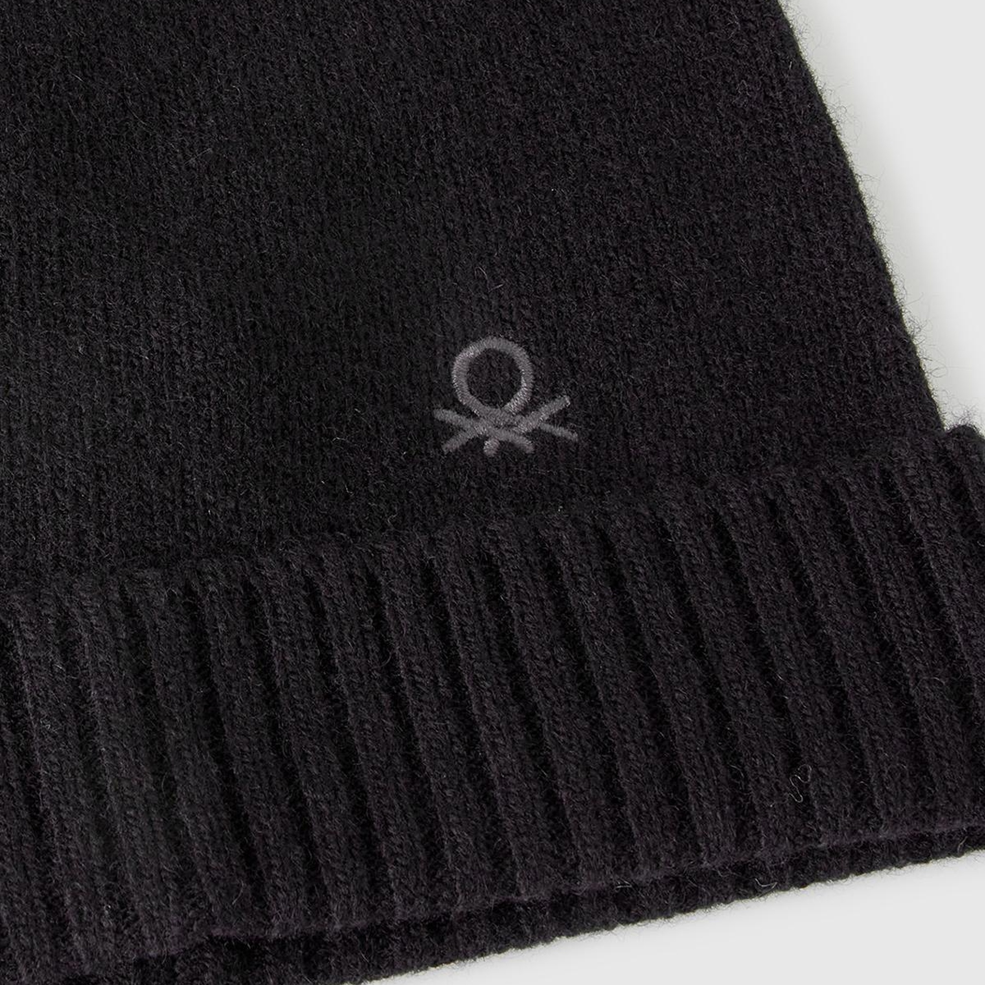 Kadın Sİyah Yün ve Kaşmir Karışımlı Önü Logo Detaylı Ribana Detaylı Bere