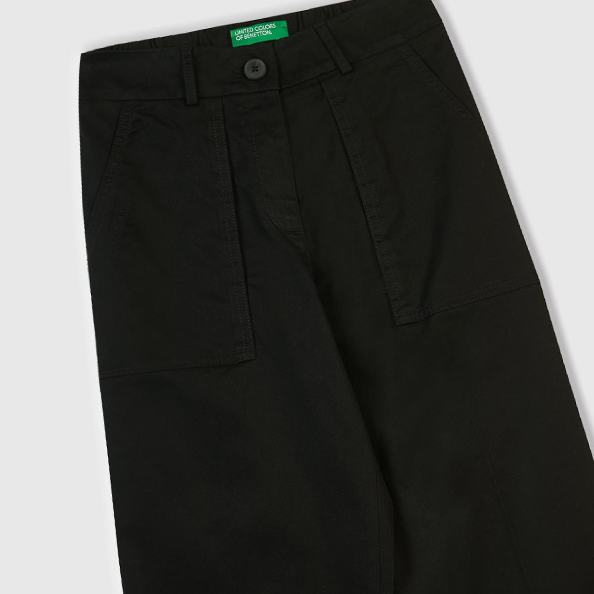 Kadın Siyah Pamuk Karışımlı Önü Dikiş Detaylı Paçası Kıvrık Pantolon