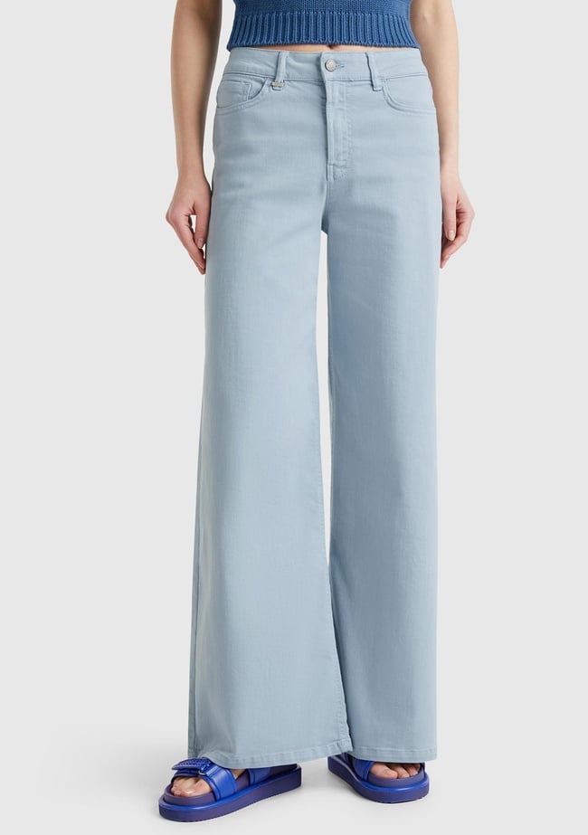 Kadın Açık Mavi Streç Pamuklu Arkası Logo Etiketli Bol Kesim Pantolon