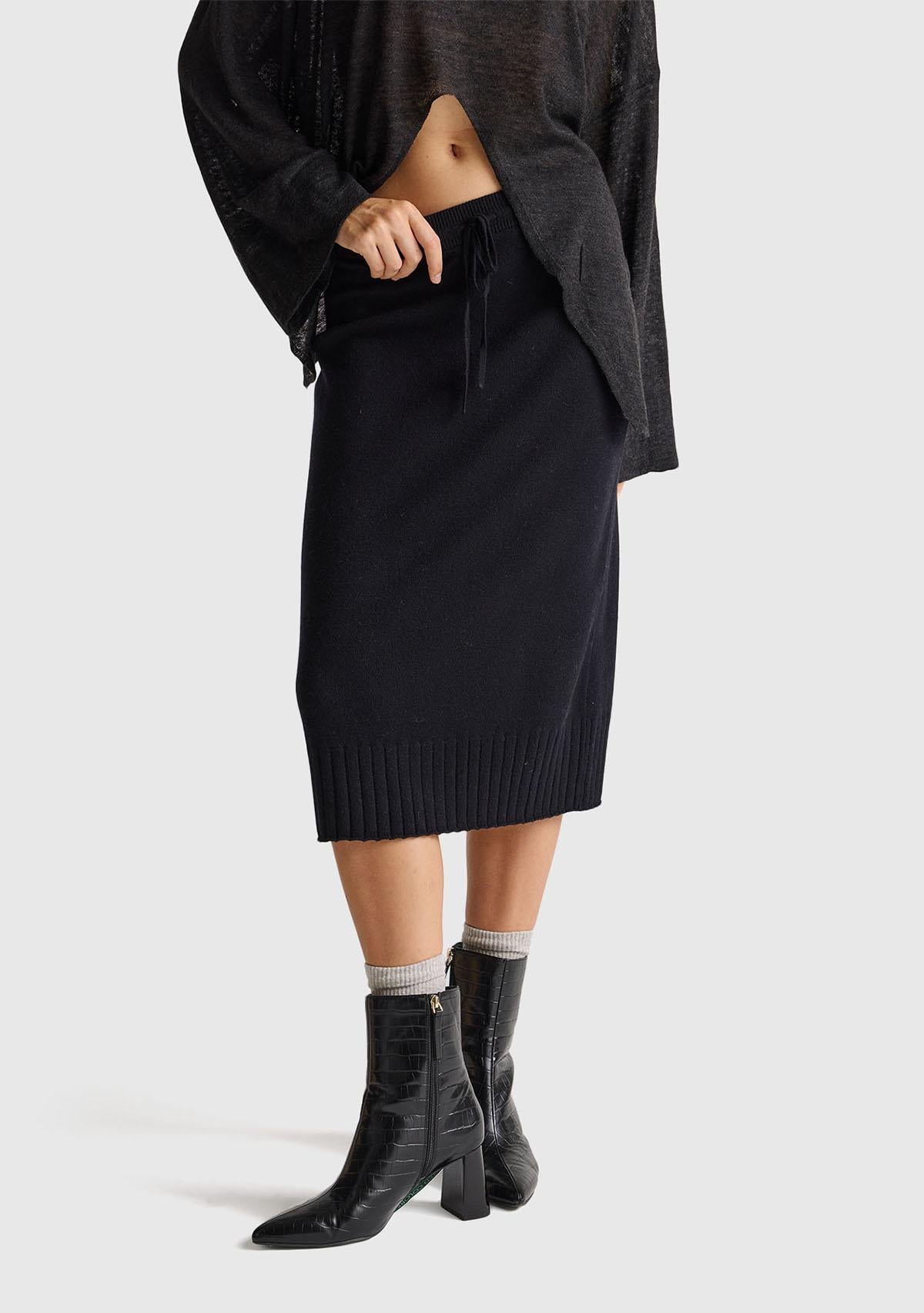  Kadın Sİyah Pamuk ve Yün Karışımlı Ribana Detaylı Bağcıklı Örme Etek