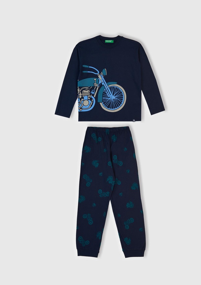  Erkek Çocuk Lacivert Üstü Baskılı Altı Tamamı Desenli Pijama Takımı