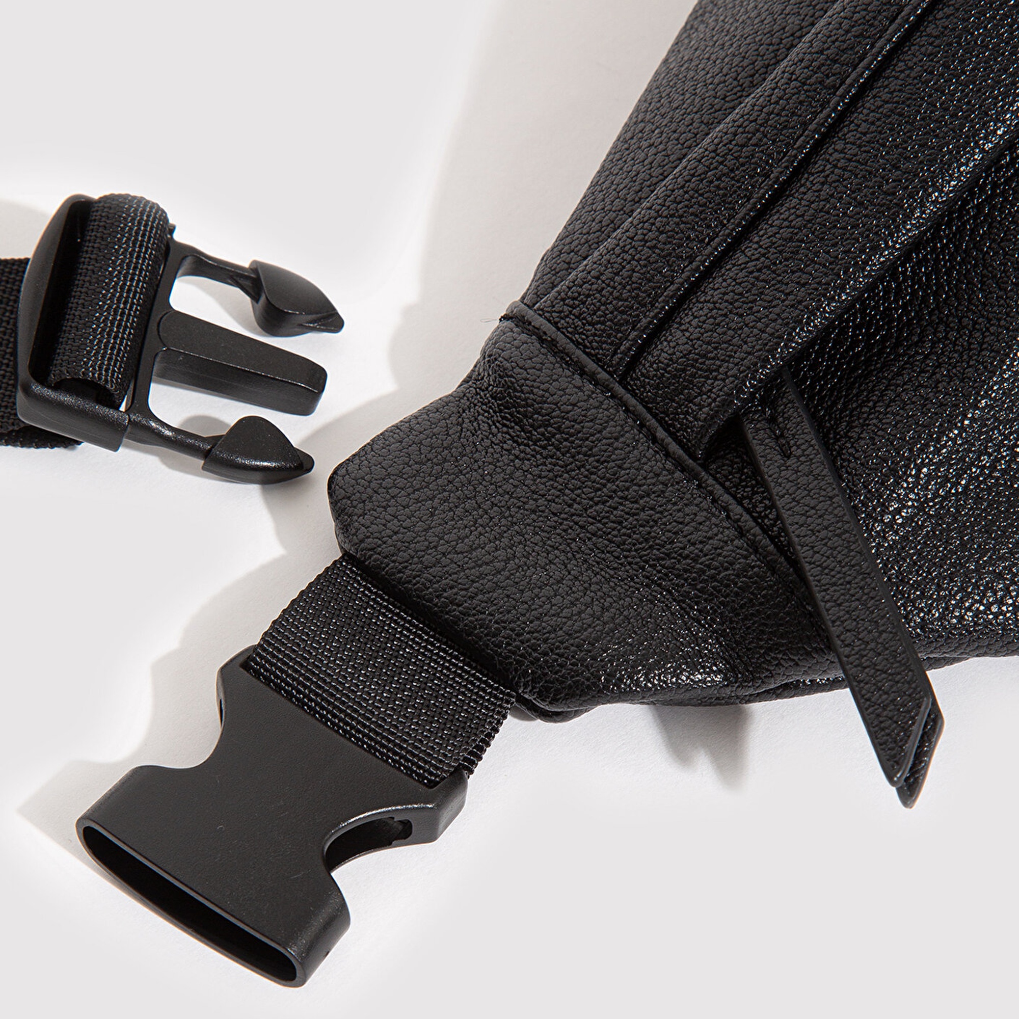 Mavi Siyah Bel Çantası 0911938-900