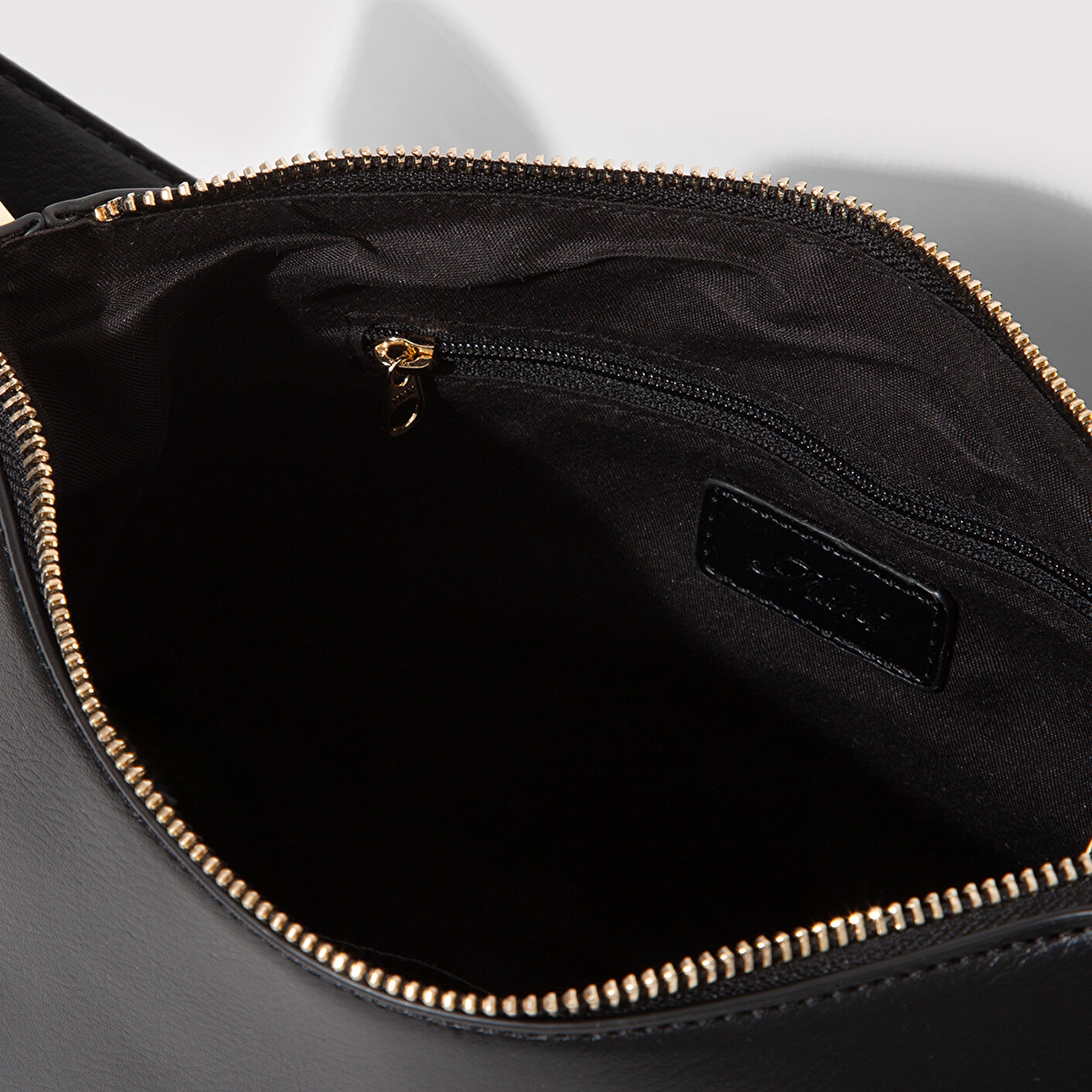 Mavi Siyah Omuz Çantası 1913509-900