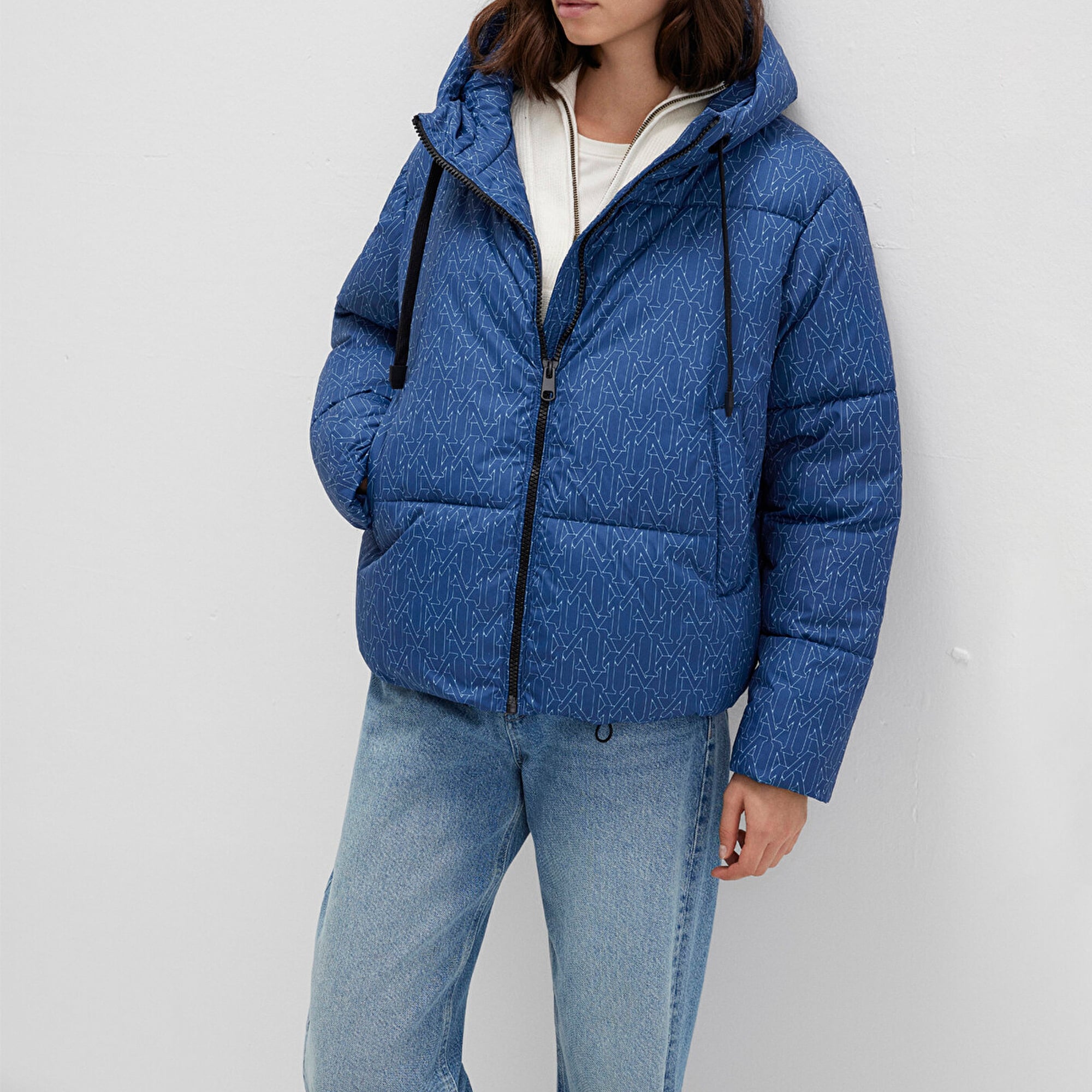 Mavi Baskılı Lacivert Şişme Mont 1110706-90368