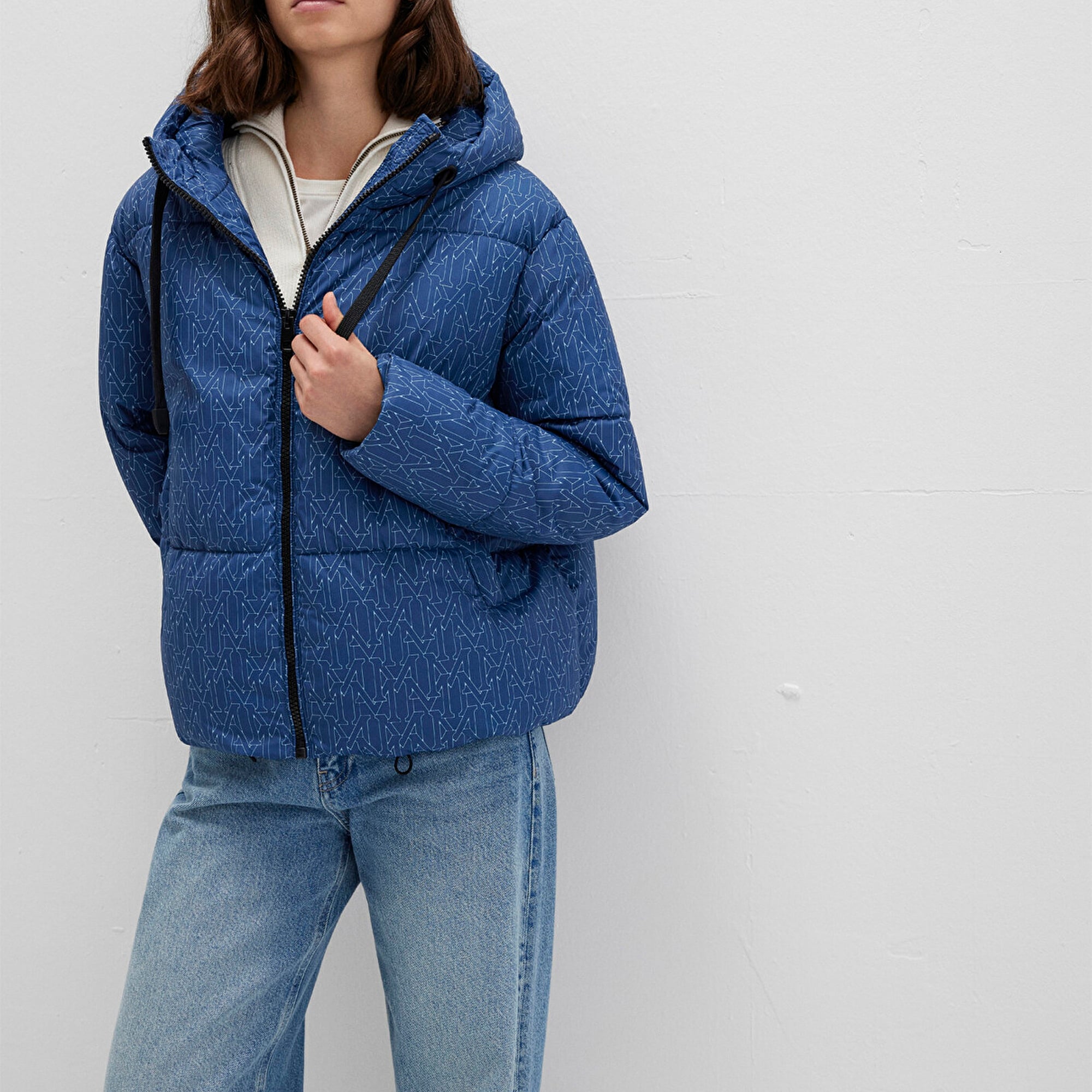 Mavi Baskılı Lacivert Şişme Mont 1110706-90368