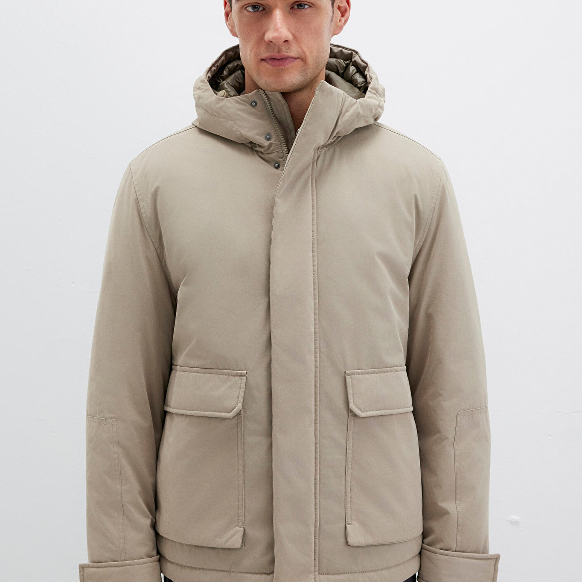 Mavi Cep Detaylı Kapüşonlu Bej Mont Loose Fit / Bol Rahat Kesim 0110657-70355