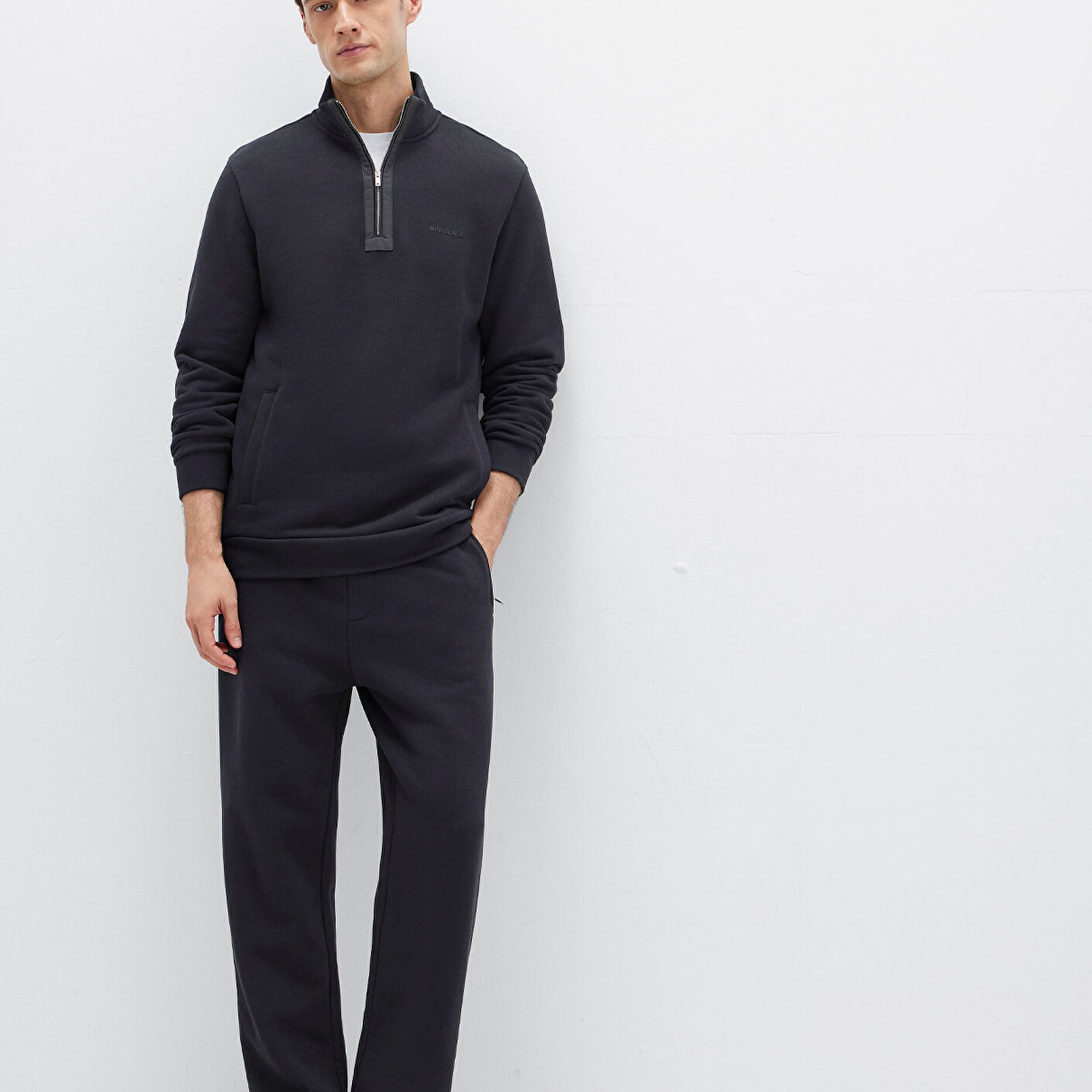 Mavi Siyah Eşofman Altı 0010523-900