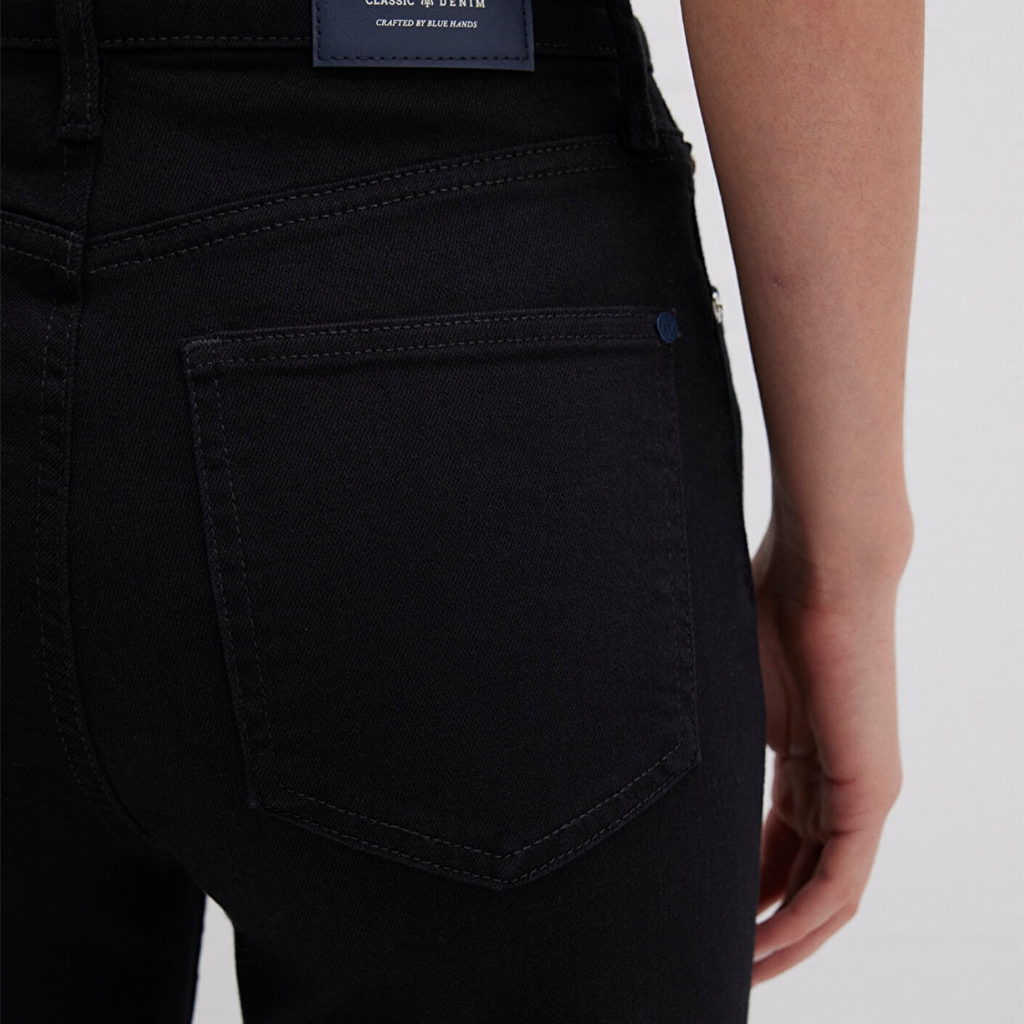 Mavi Sky Classic Denim Siyah Jean Pantolon 1010627-90998