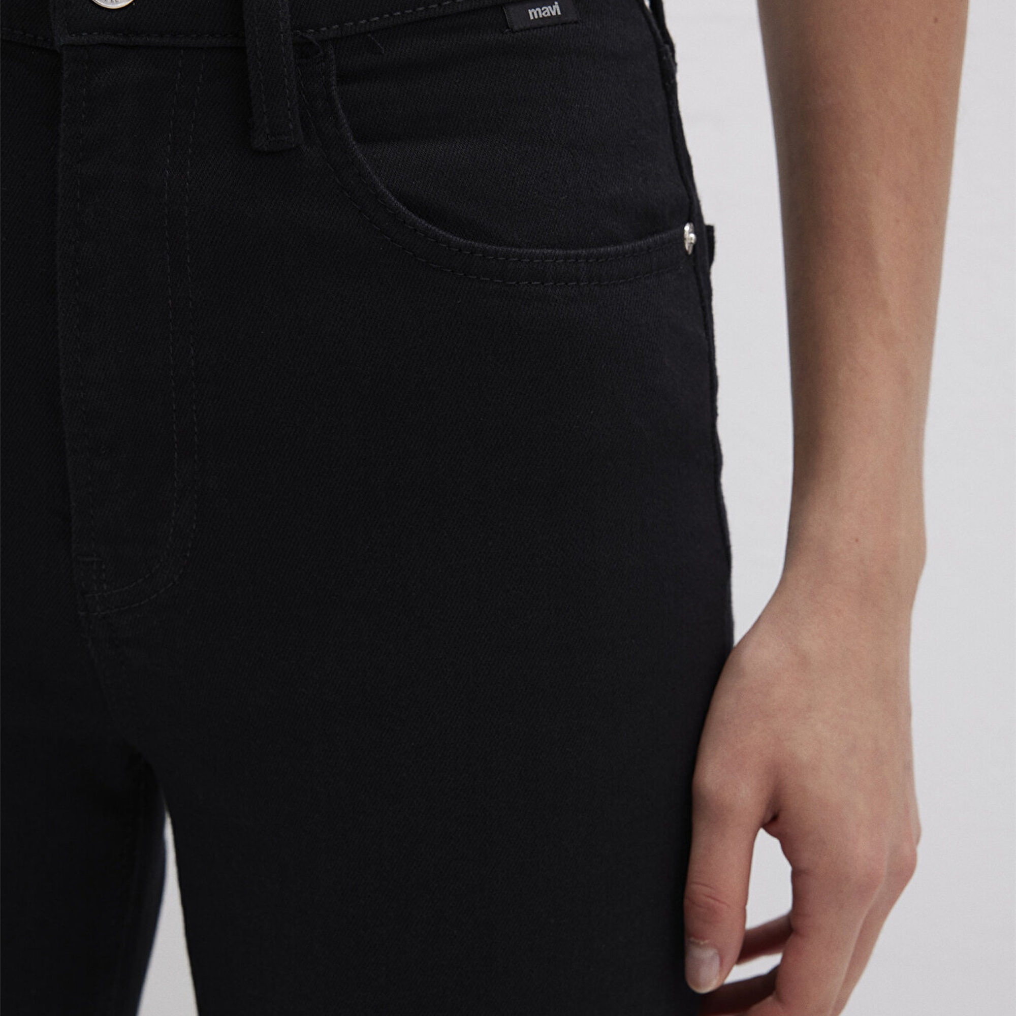 Mavi Sky Classic Denim Siyah Jean Pantolon 1010627-90998