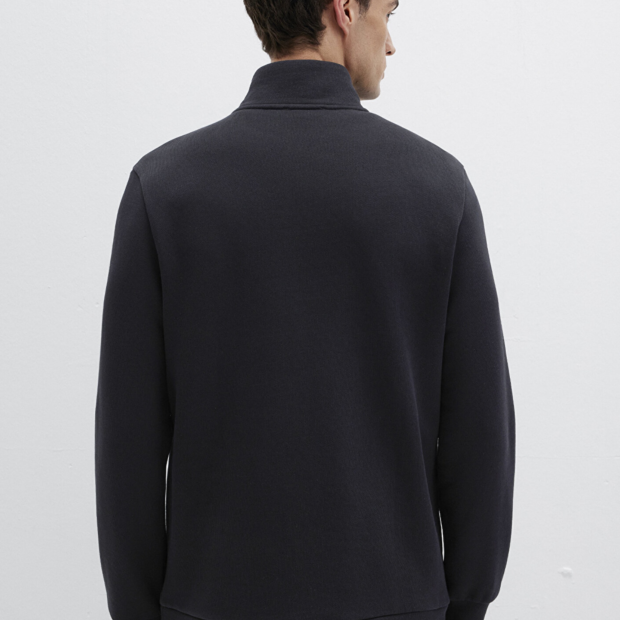 Mavi Yarı Fermuarlı Siyah Sweatshirt 0S10477-900