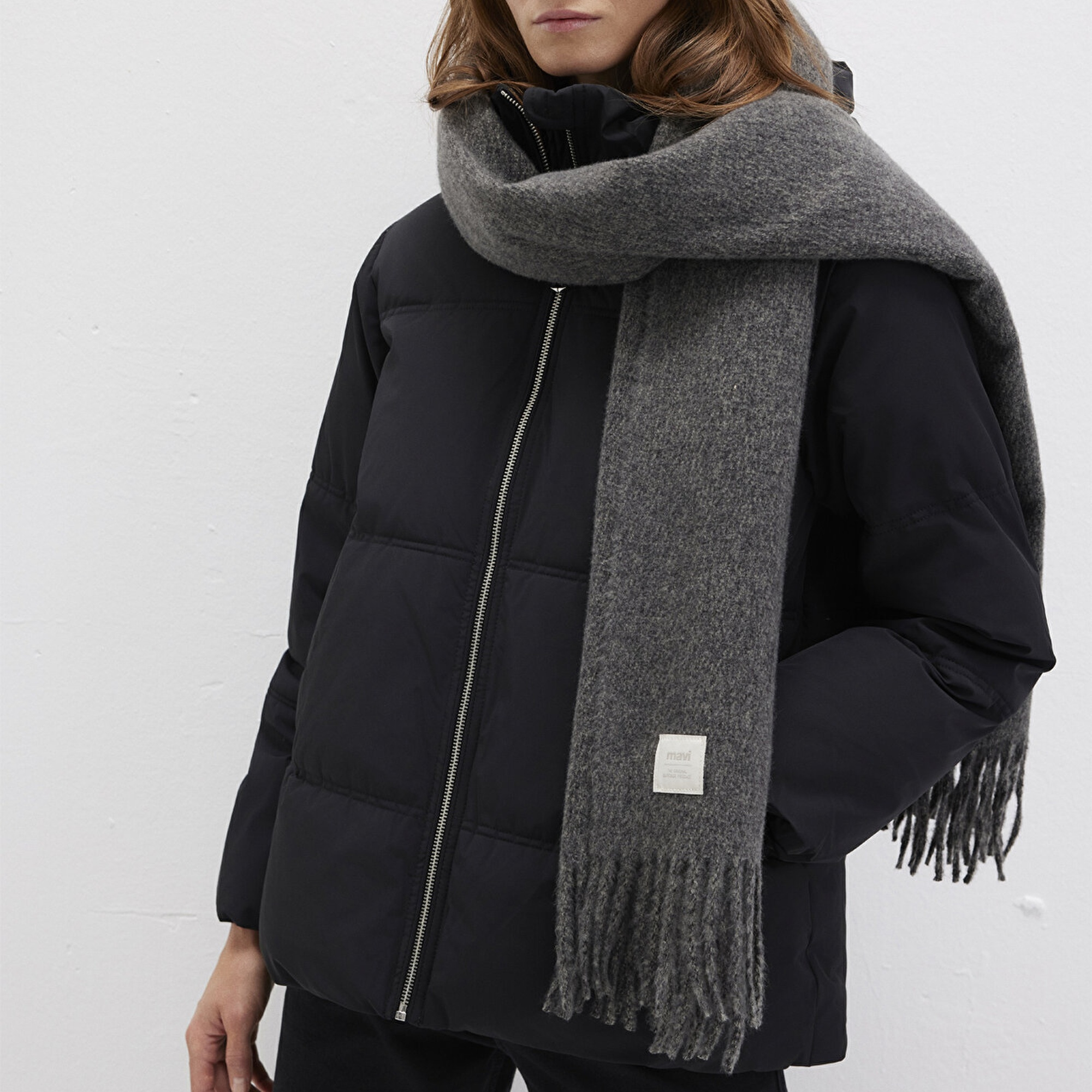 Mavi Püsküllü Gri Atkı 198940-25817