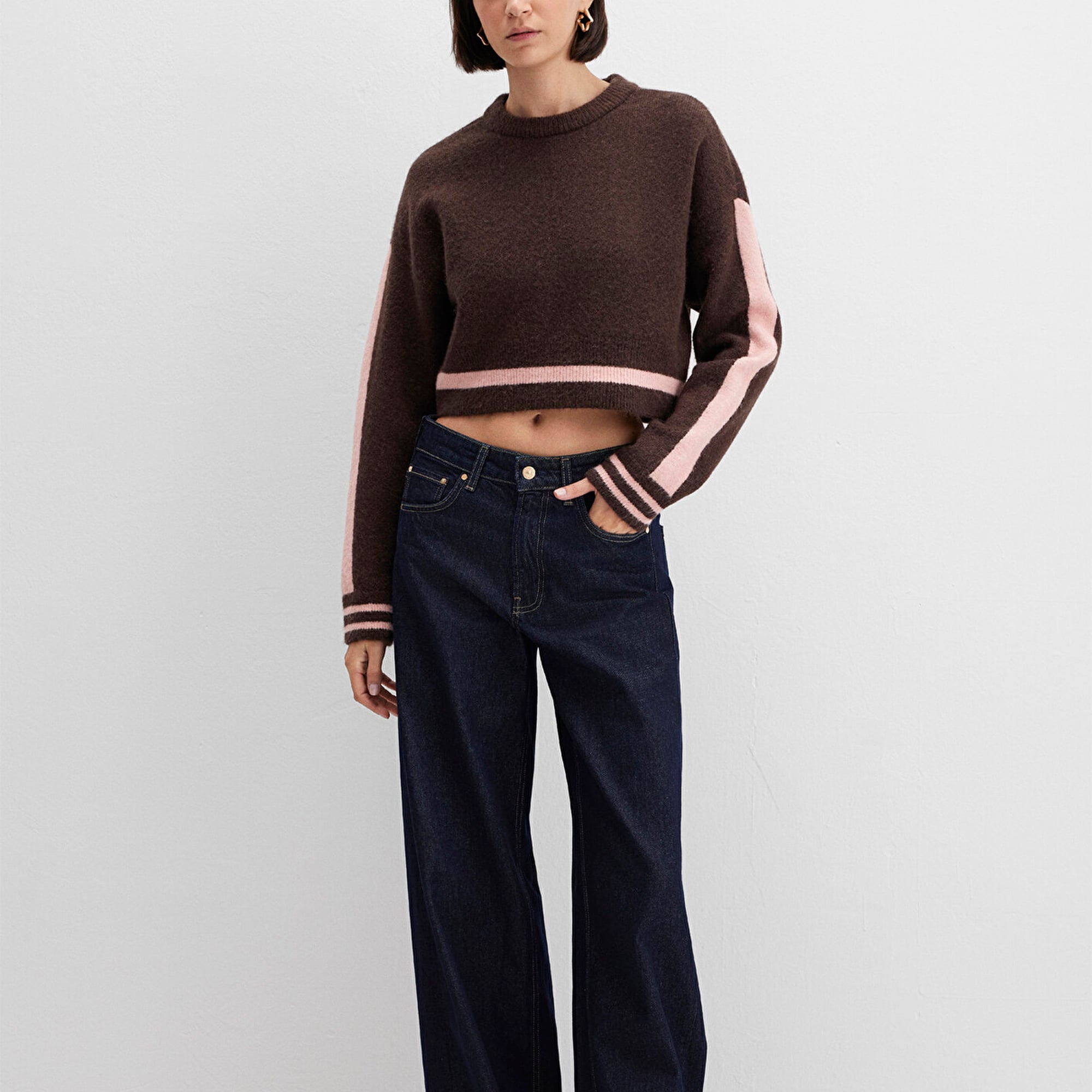 Mavi Çizgi Detaylı Kahverengi Kazak Crop / Kısa Kesim 1710876-70251