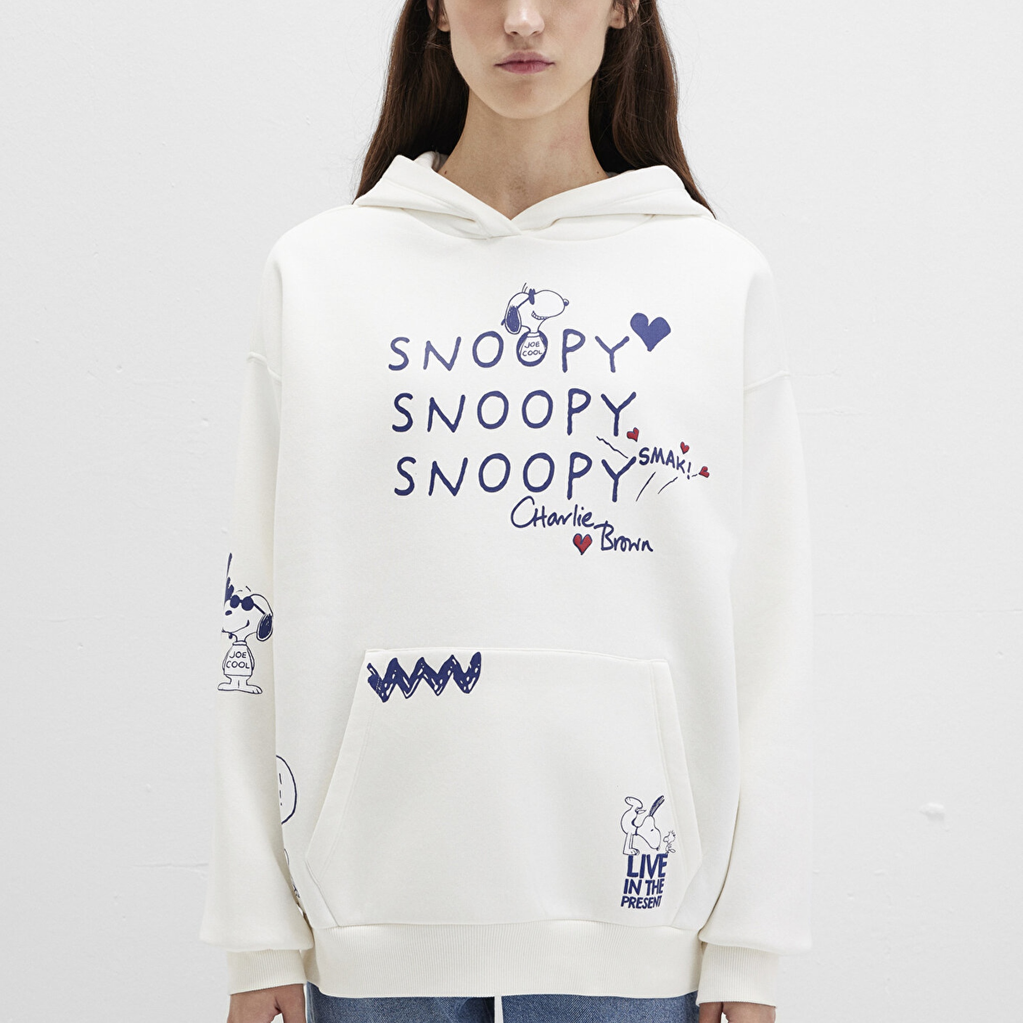 Mavi Snoopy Baskılı Ekru Sweatshirt 1S10470-80194