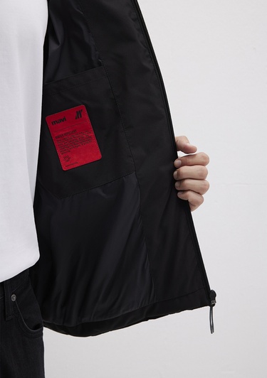  Mavi Kapüşonlu Siyah Şişme Mont 0110675-71379