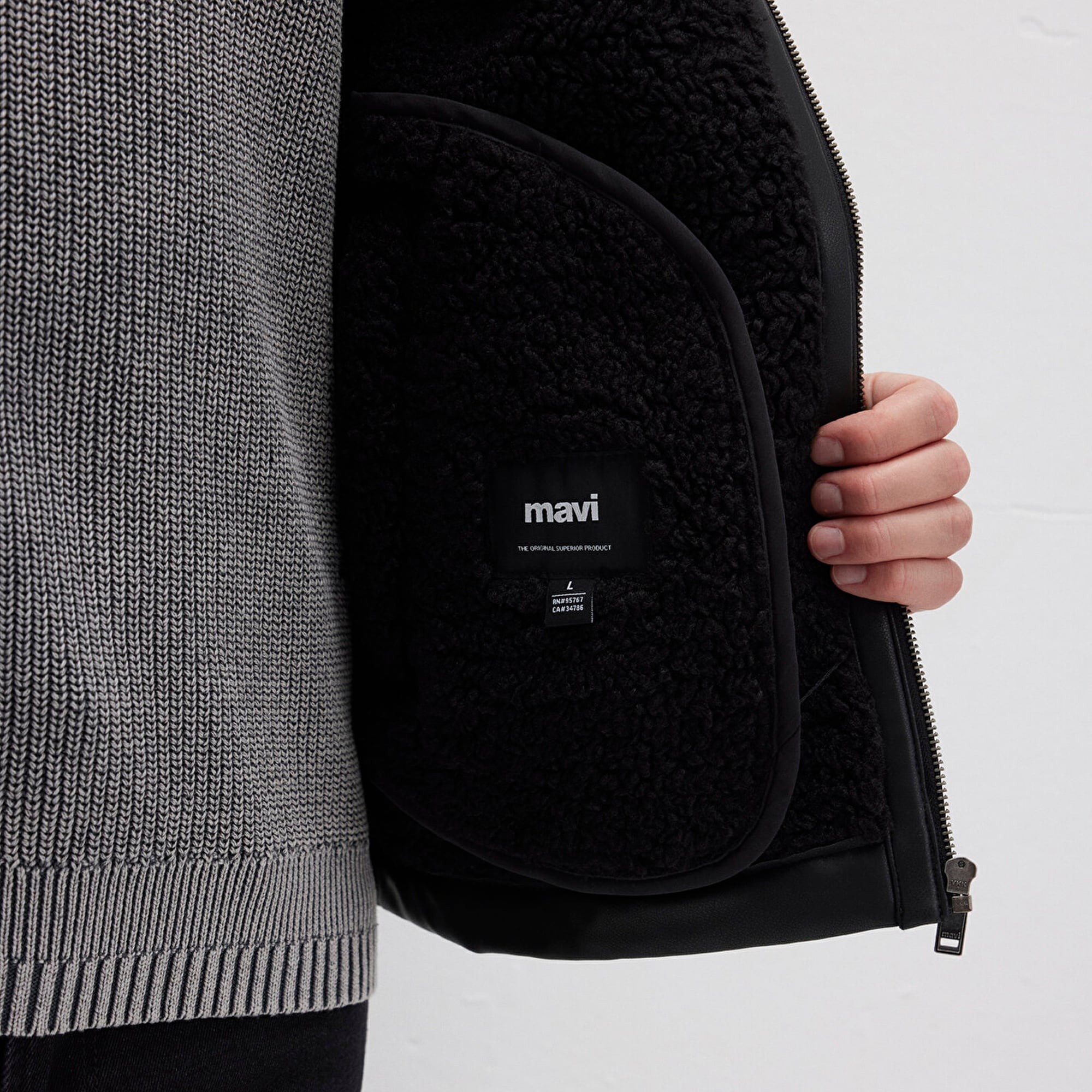 Mavi Siyah Siyah Suni Deri Ceket Regular Fit / Normal Kesim 0110670-71379