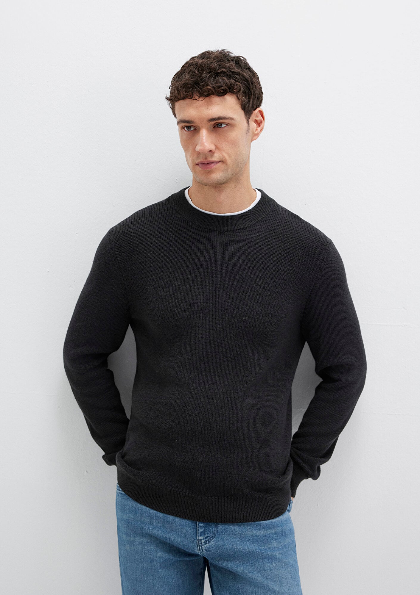  Mavi Yün Karışımlı Siyah Kazak Slim Fit / Dar Kesim 0710291-900