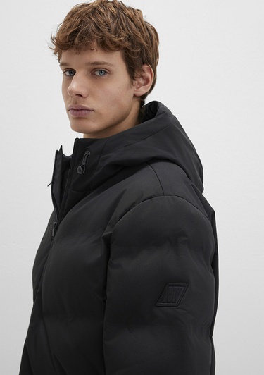  Mavi Kapüşonlu Siyah Şişme Mont 0110651-71379