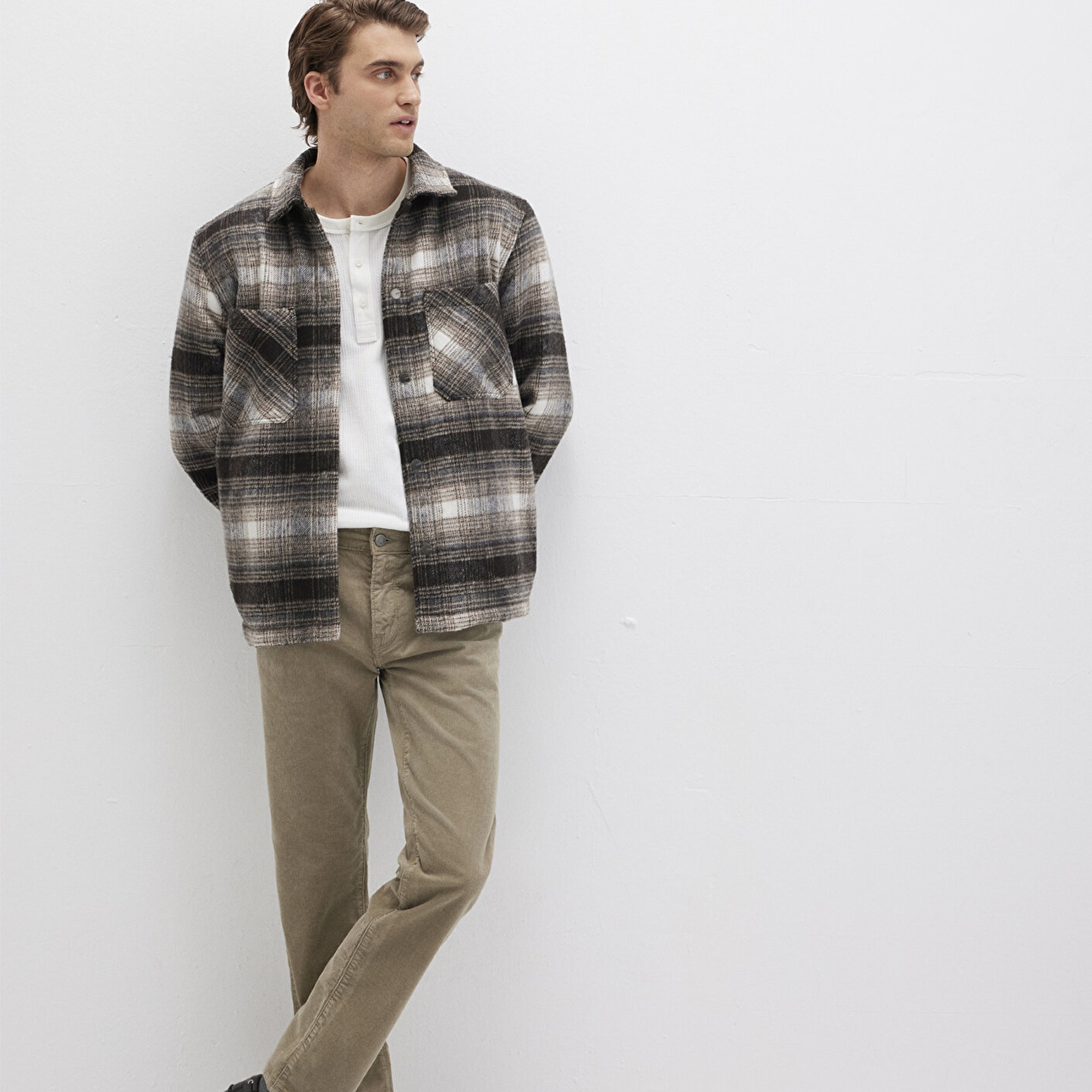 Mavi Martin Koyu Bej Kadife Pantolon 0037888246