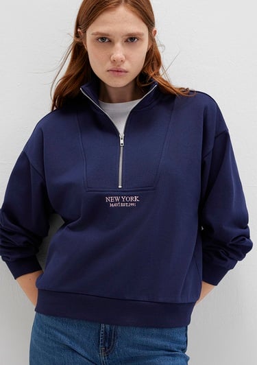  Mavi Yarı Fermuarlı Sırt Baskılı Lacivert Sweatshirt 1S10501-80729