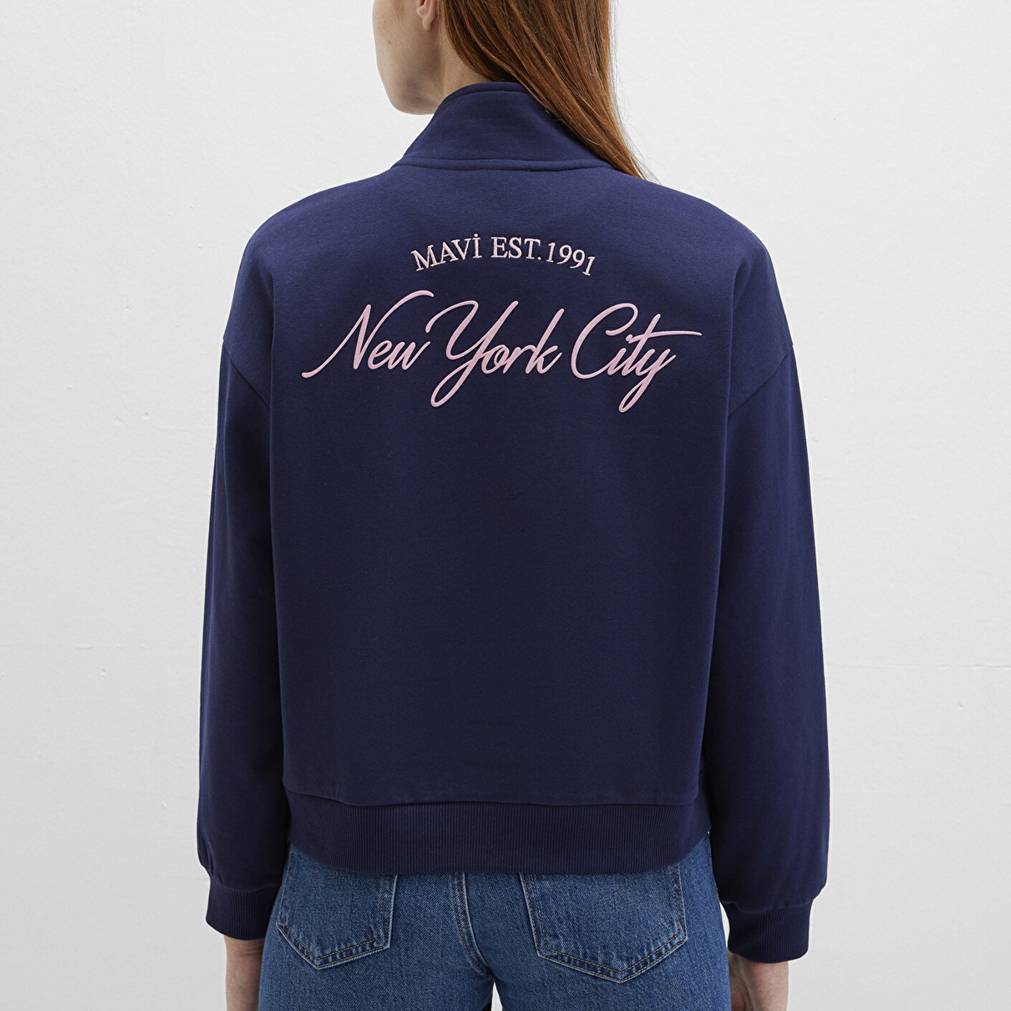 Mavi Yarı Fermuarlı Sırt Baskılı Lacivert Sweatshirt 1S10501-80729