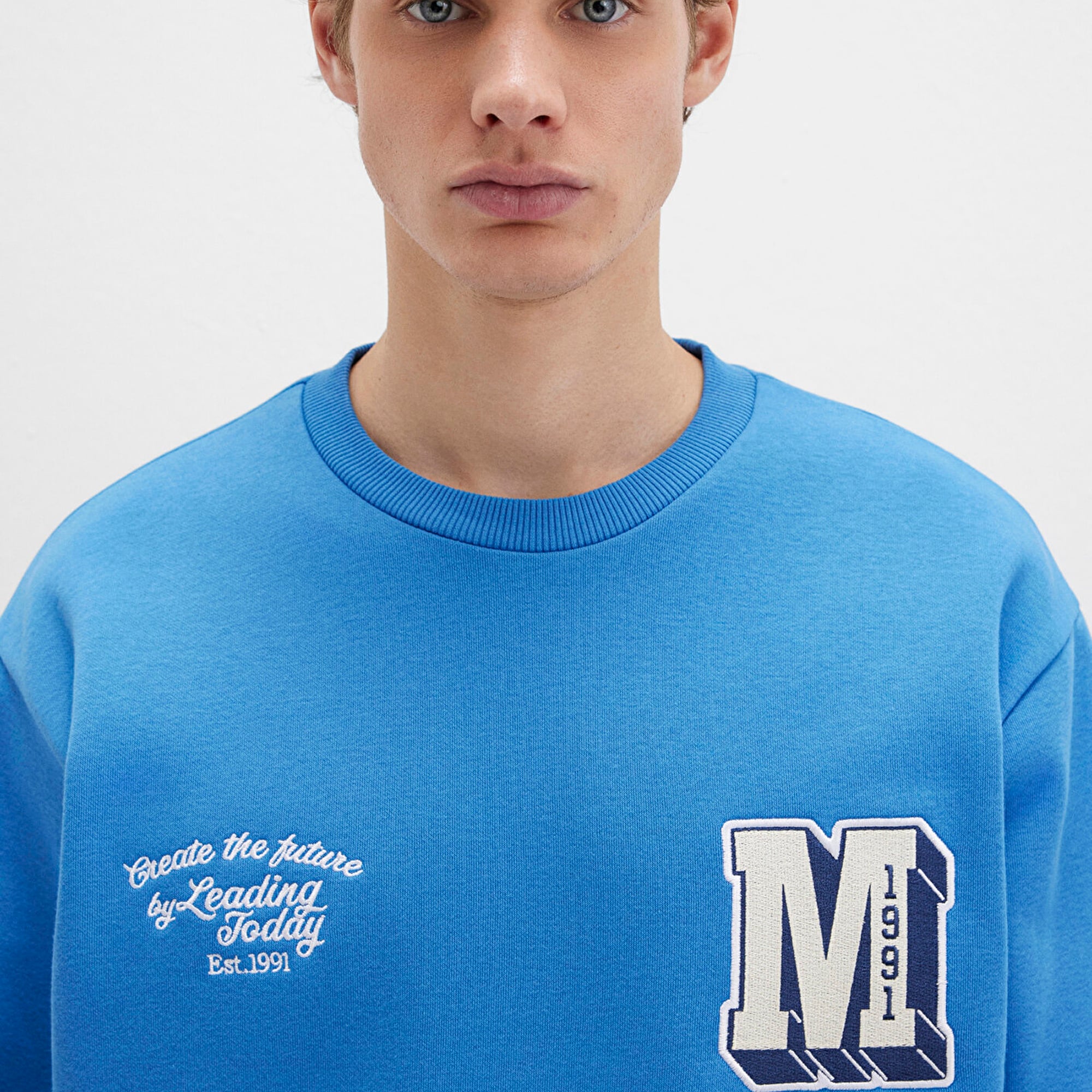 Mavi M Logo Nakış Detaylı Mavi Sweatshirt 0S10492-81330