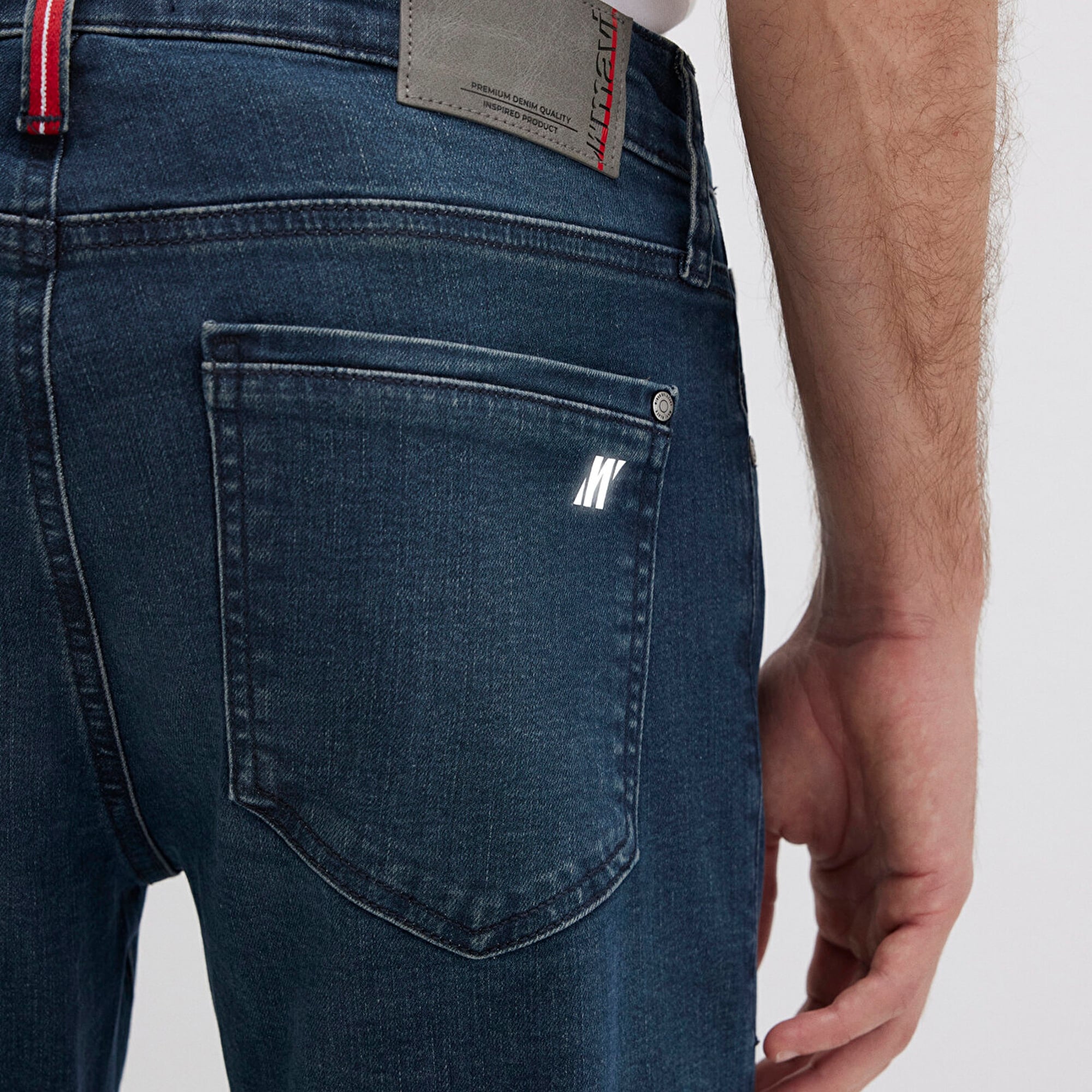 Mavi Jake Pro Move Koyu Mavi Gölgeli Jean Pantolon 0042290832