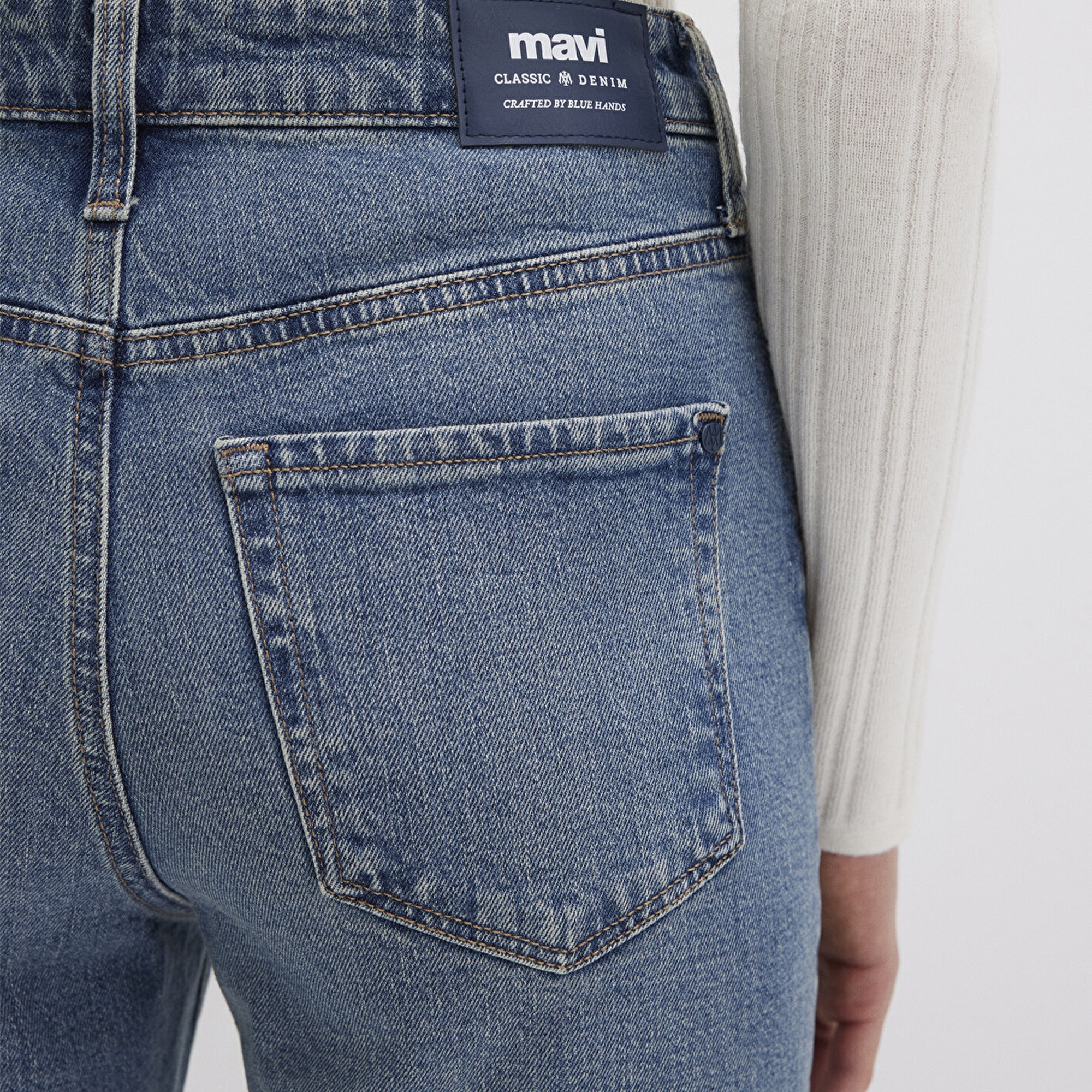 Mavi Cindy Classic Denim Gölgeli Indigo Mavisi Jean Pantolon 100277-90498
