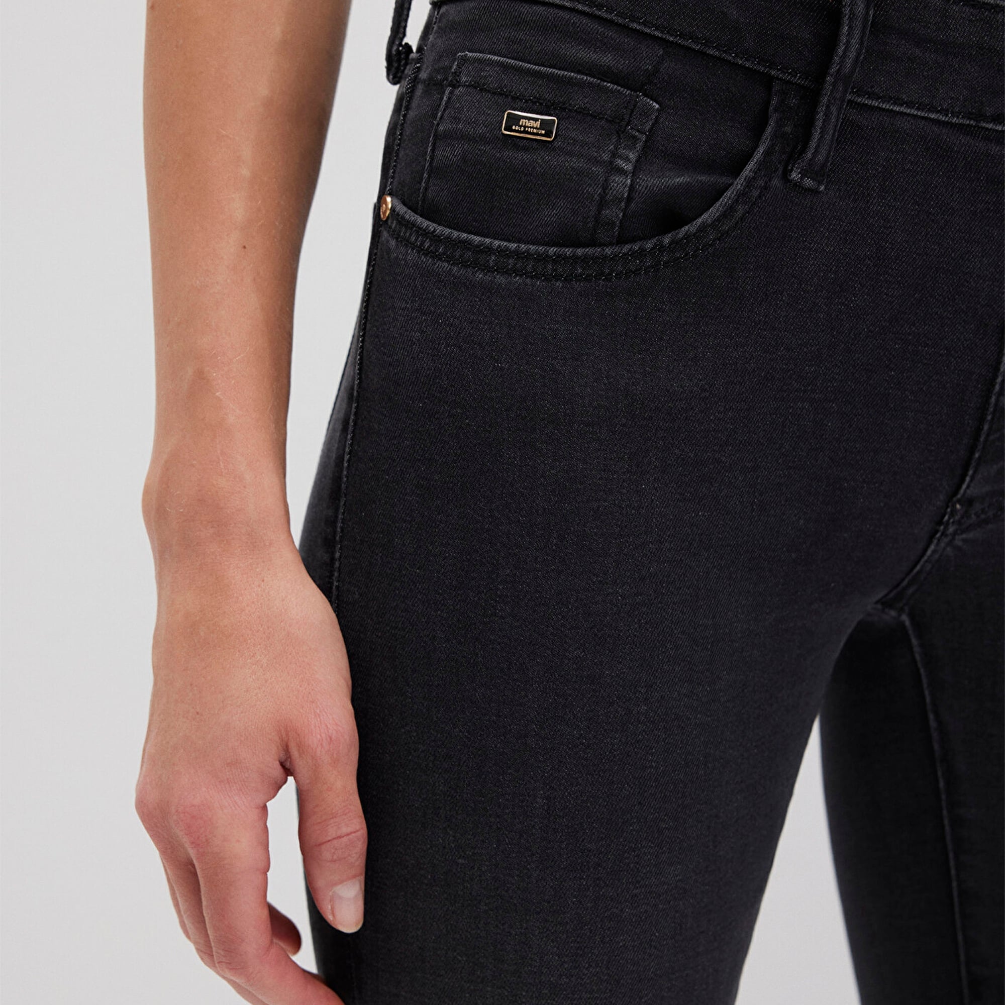 Mavi Mona Gold Premium Koyu Gri Smoke Jean Pantolon 1049790521