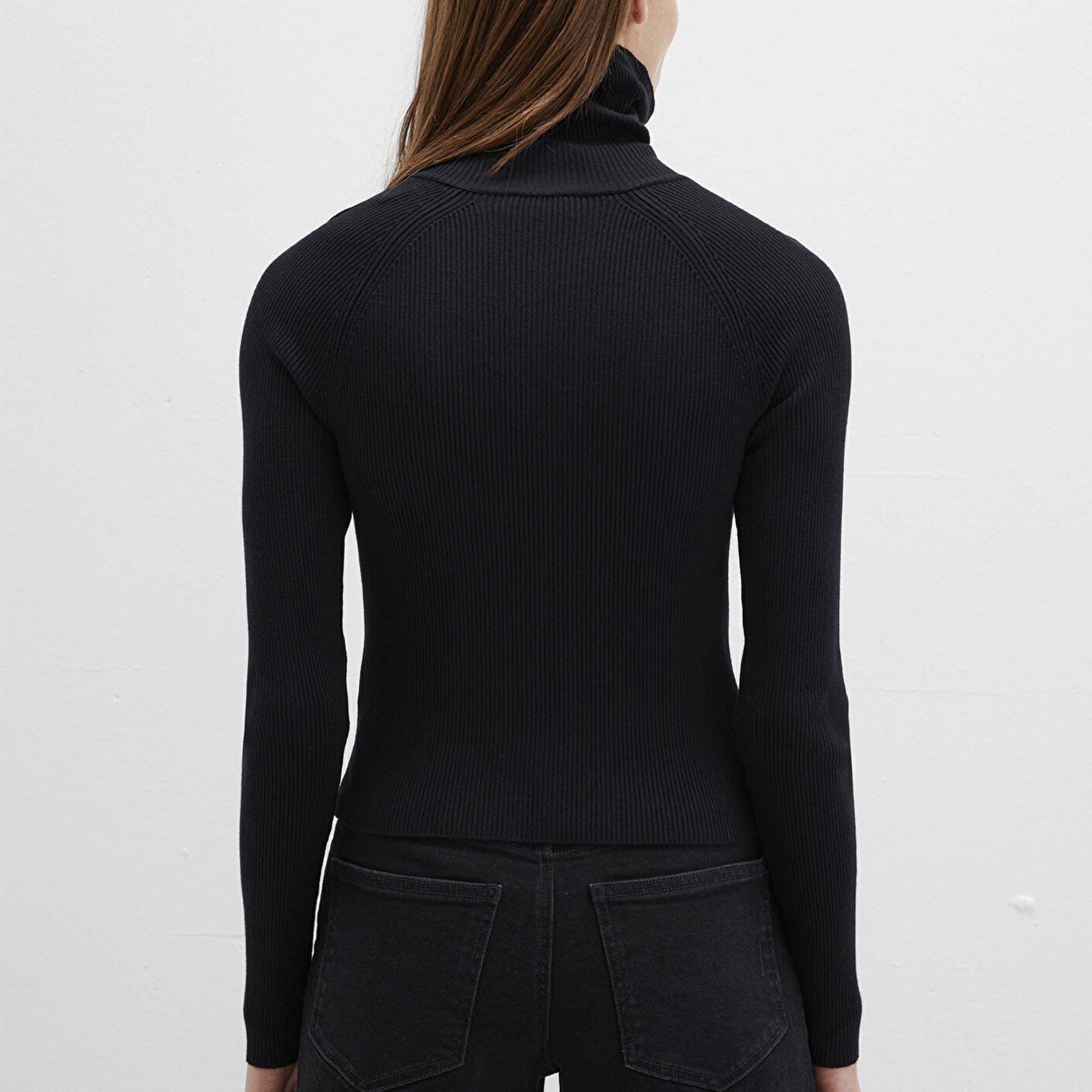 Mavi Fermuar Detaylı Dik Yaka Siyah Kazan Fitted / Vücuda Oturan Kesim 1710790-900