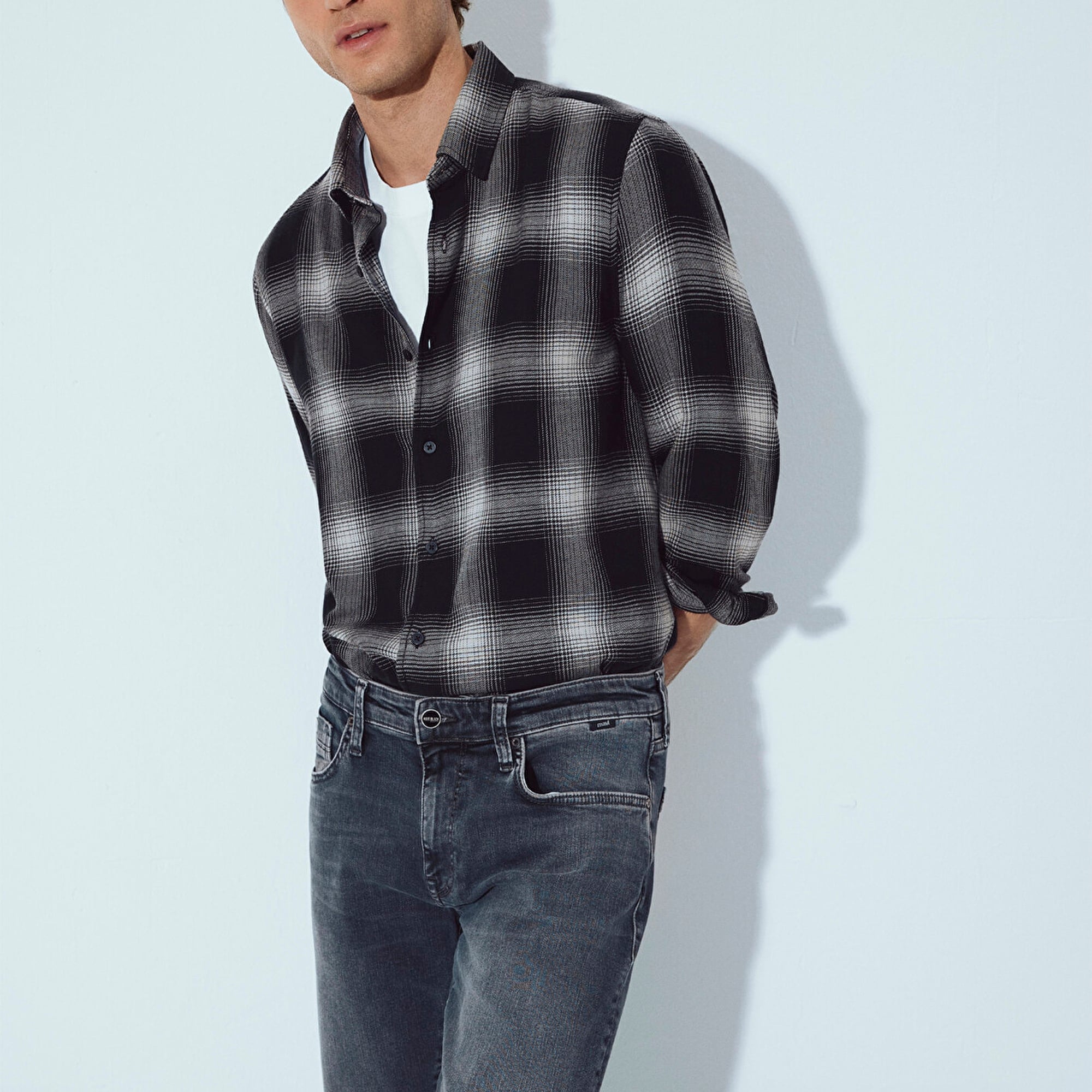 Mavi Kareli Siyah Gömlek Regular Fit / Normal Kesim 0211770-91367