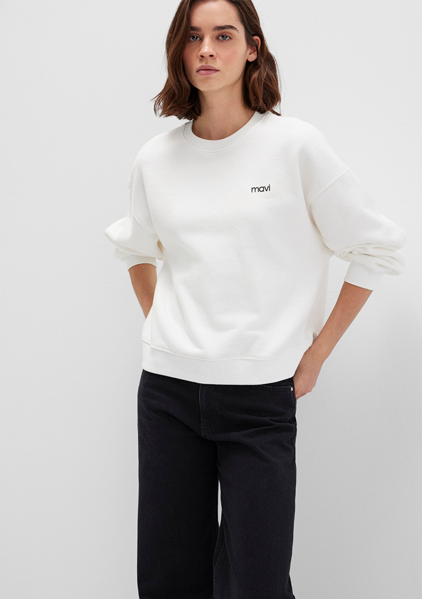  Mavi Mavi Logo Baskılı Ekru Sweatshirt 1S10490-70057