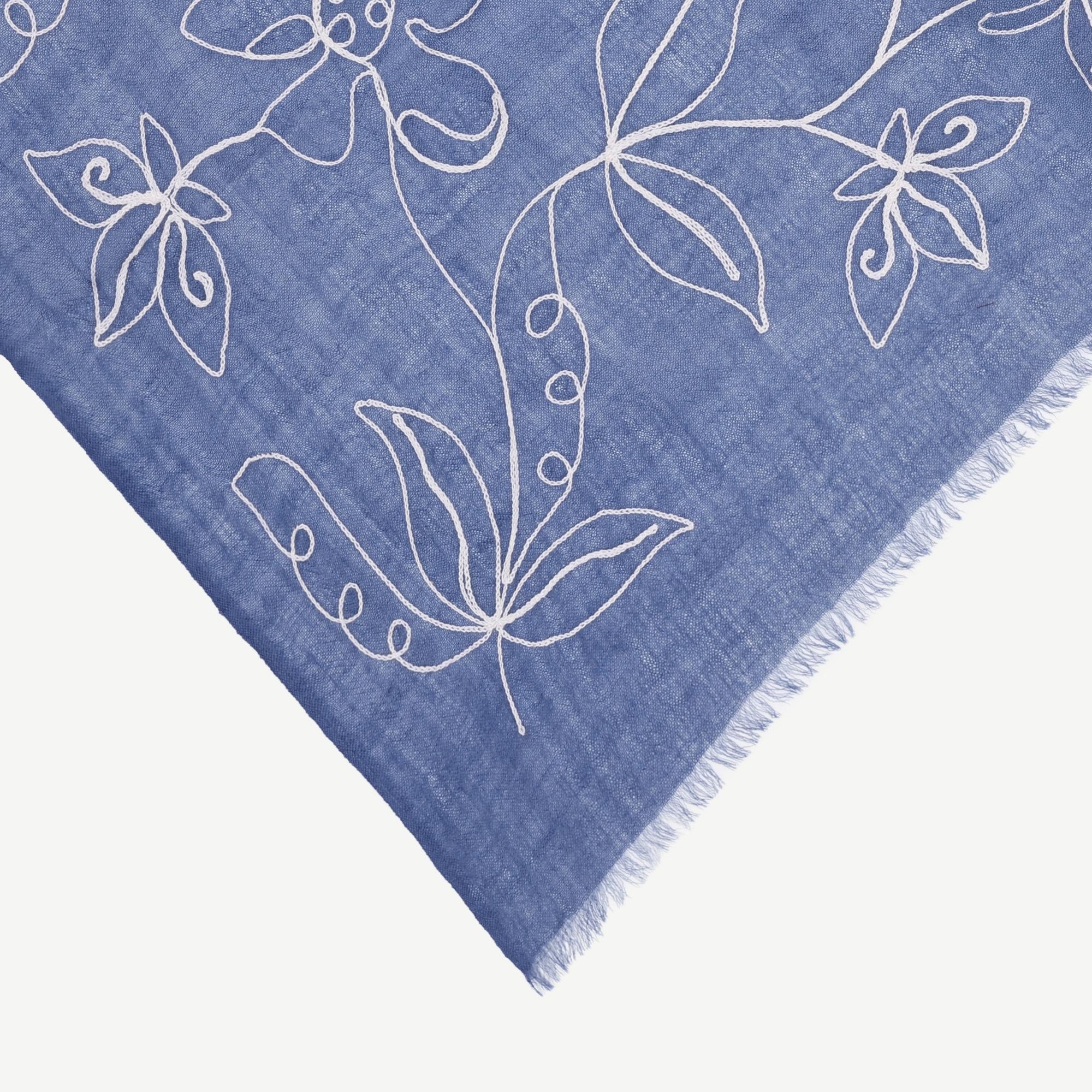 YARGICI Çiçek Nakışlı Yün Şal