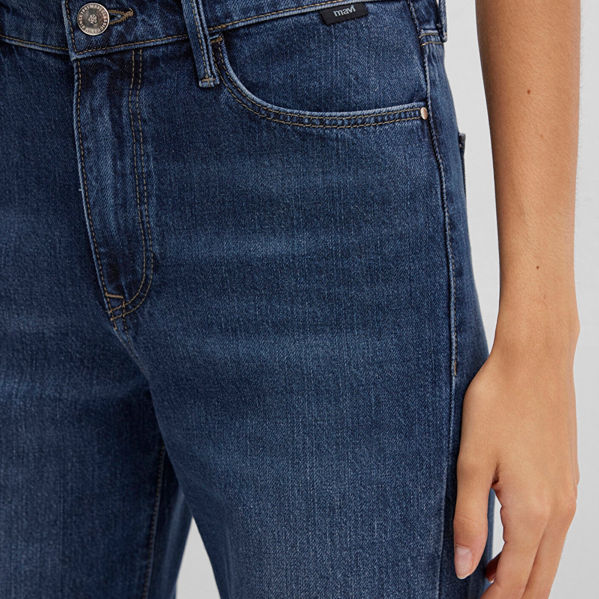 Mavi Jane Classic Denim Gölgeli Koyu Mavi Jean Pantolon 1010917-91354