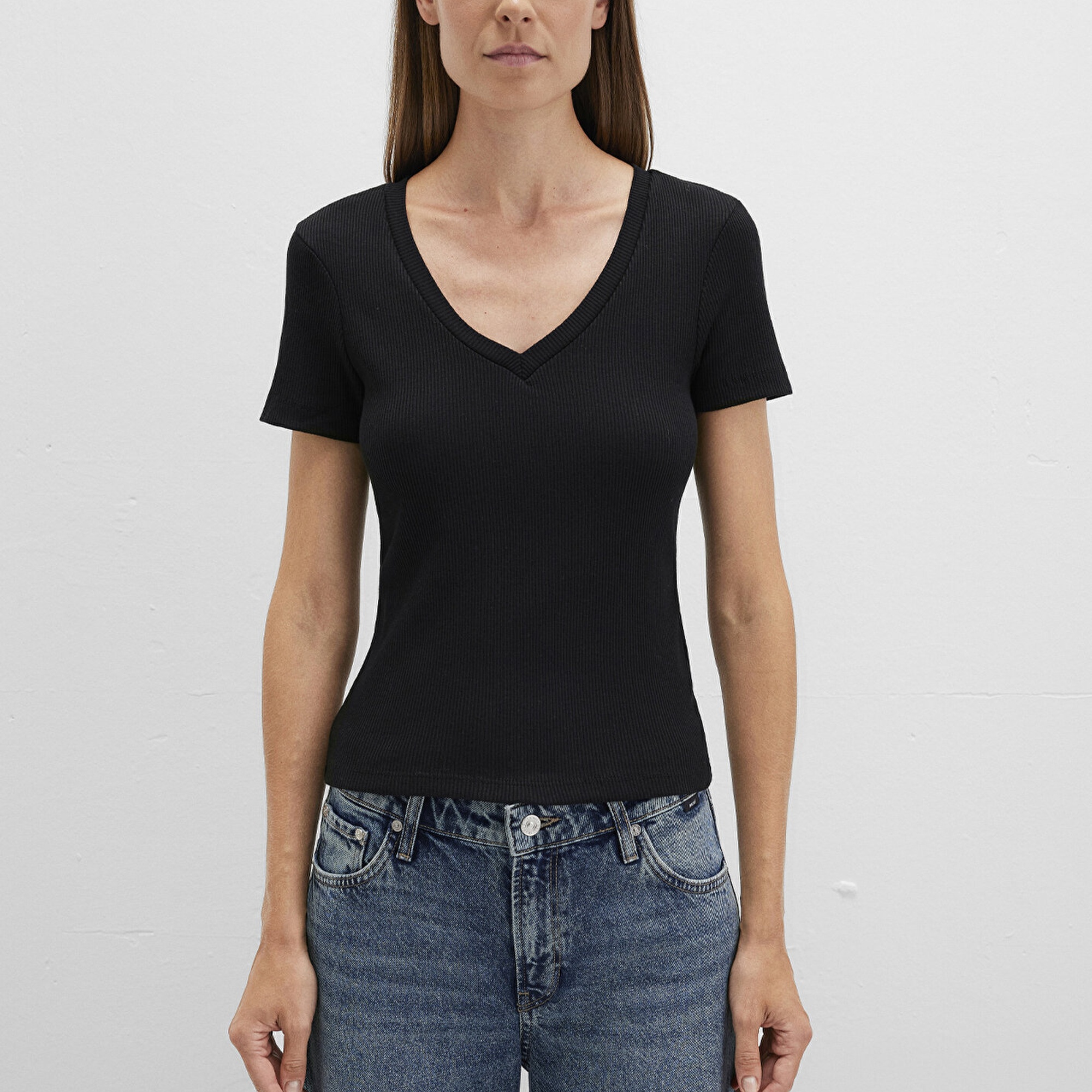 Mavi Siyah Basic V Yaka Tişört Fitted / Vücuda Oturan Kesim 1601040-900