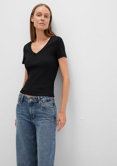  Mavi Siyah Basic V Yaka Tişört Fitted / Vücuda Oturan Kesim 1601040-900