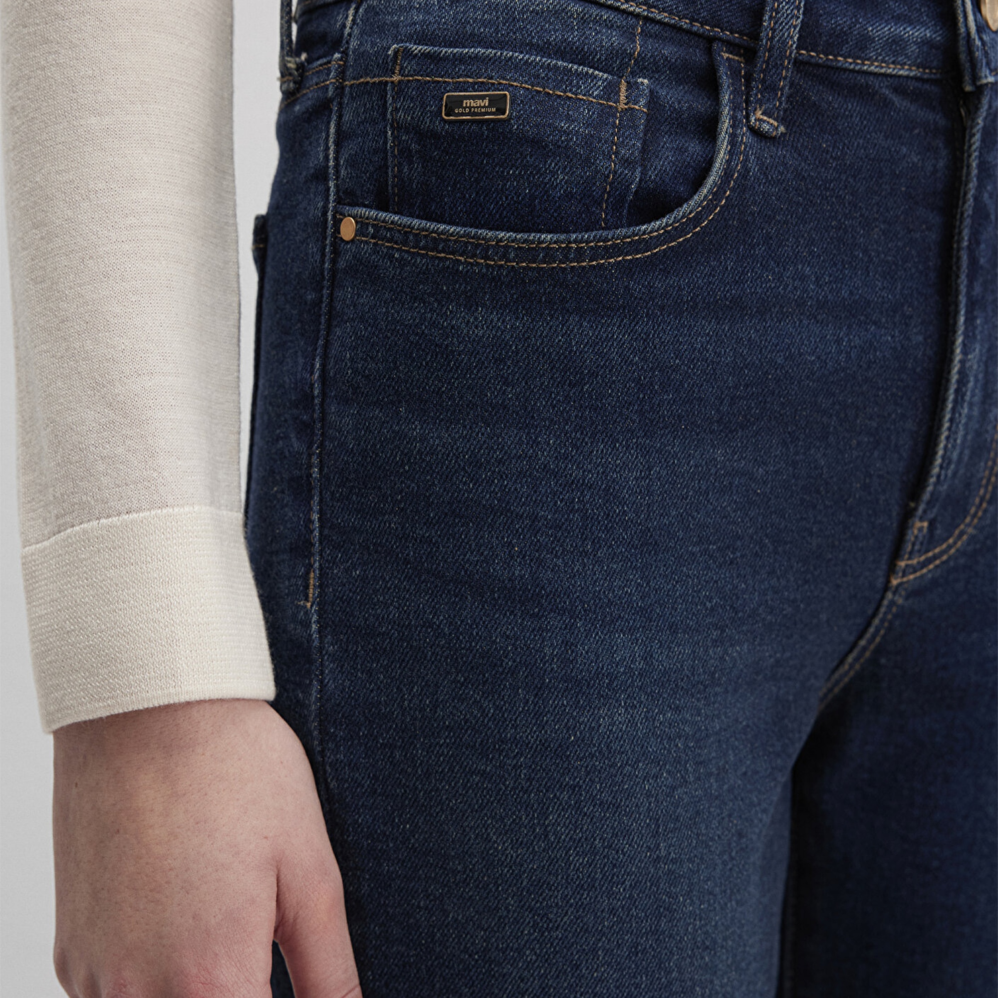 Mavi Bliss Gold Premium Puslu Koyu Mavi Jean Pantolon 101437-91261