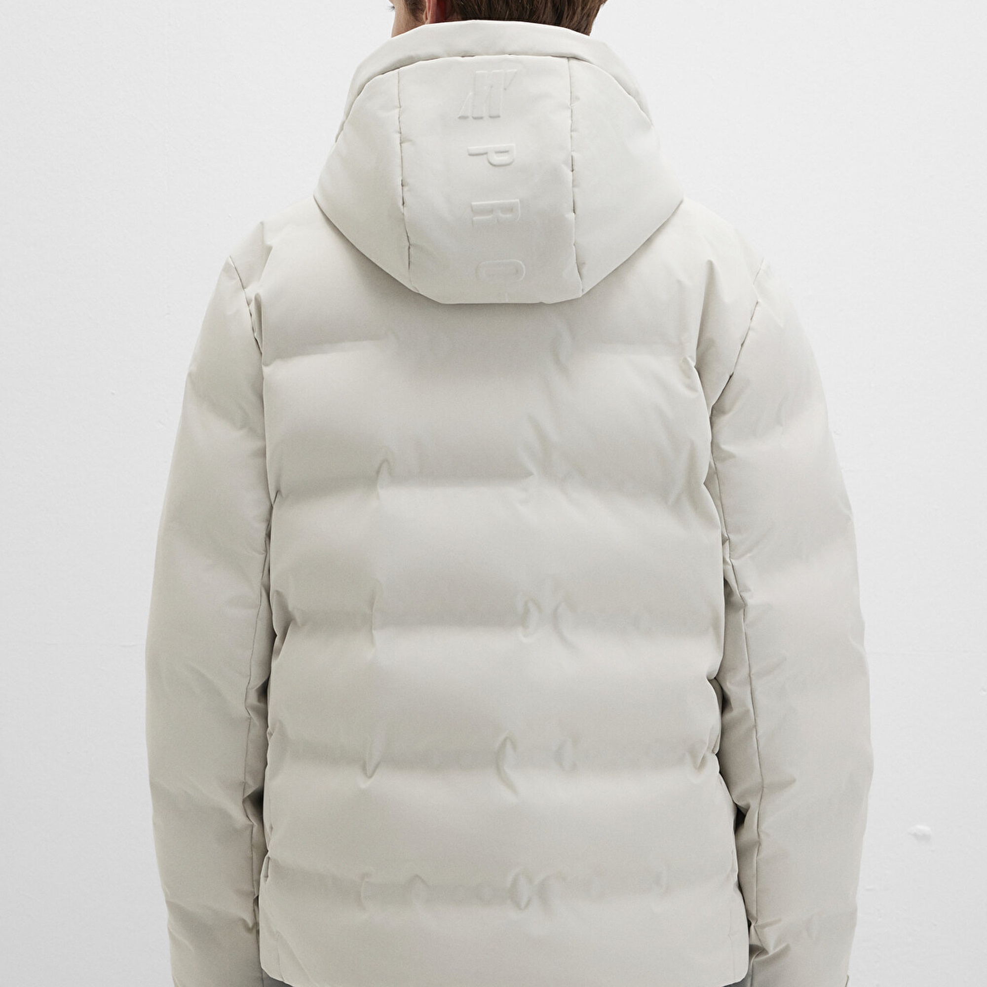 Mavi Su İtici Kapüşonlu Ekru Şişme Mont 0110313-70144