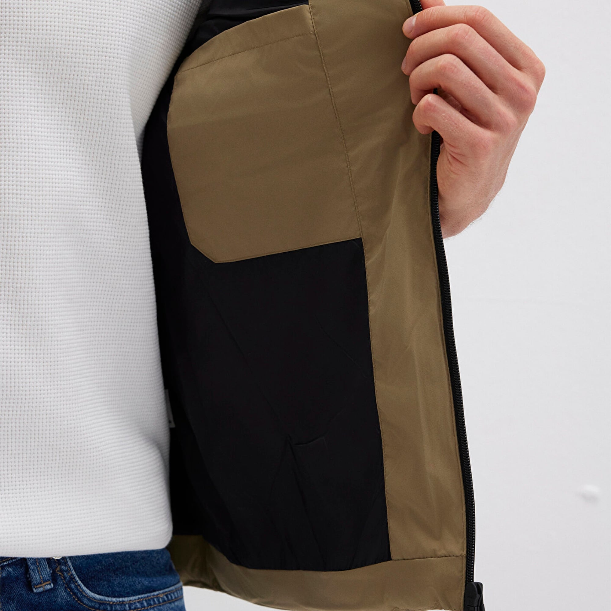 Mavi Cep Detaylı Kahverengi Şişme Yelek Regular Fit / Normal Kesim 0110389-70377