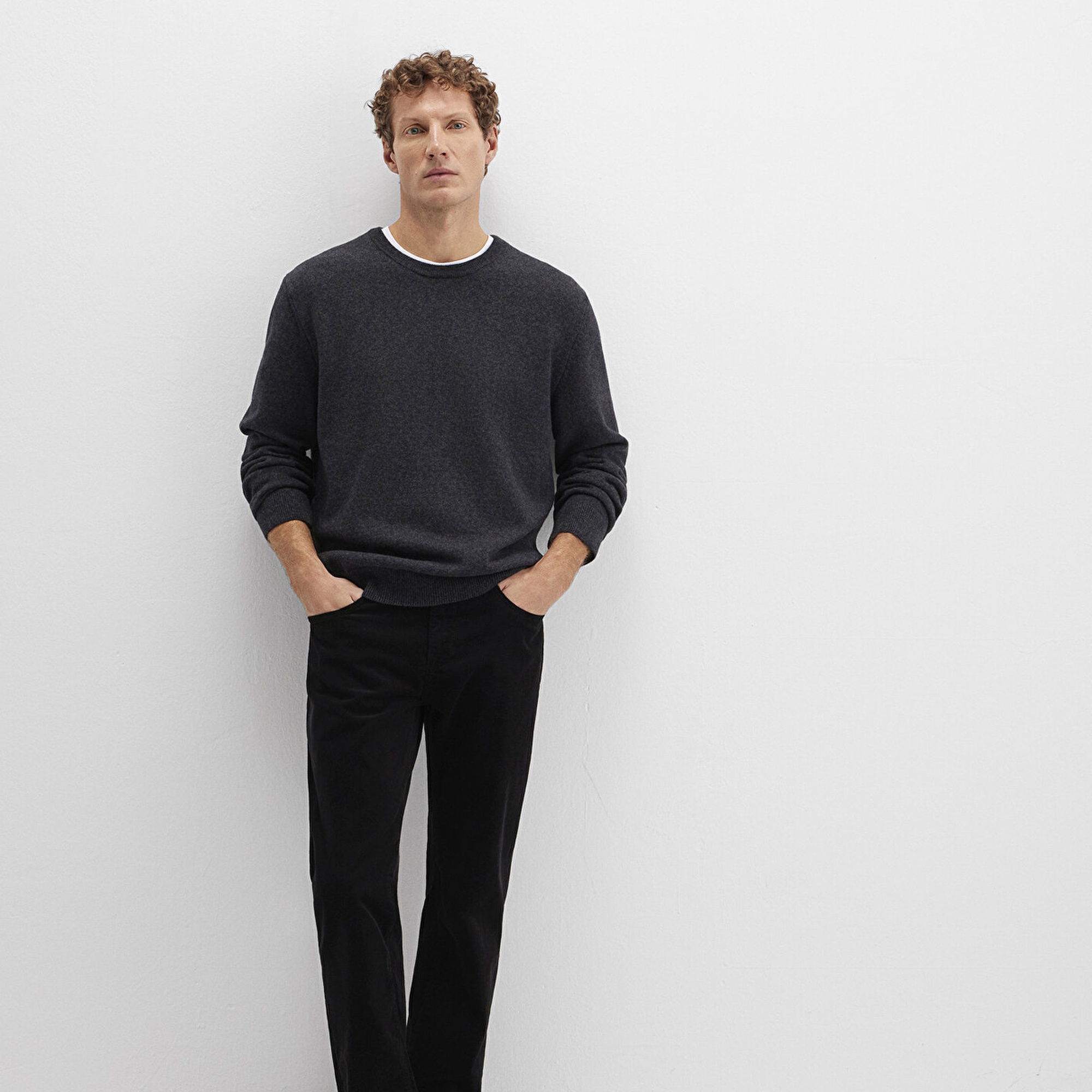 Mavi Lisbon Siyah Kadife Pantolon 0010039-30269