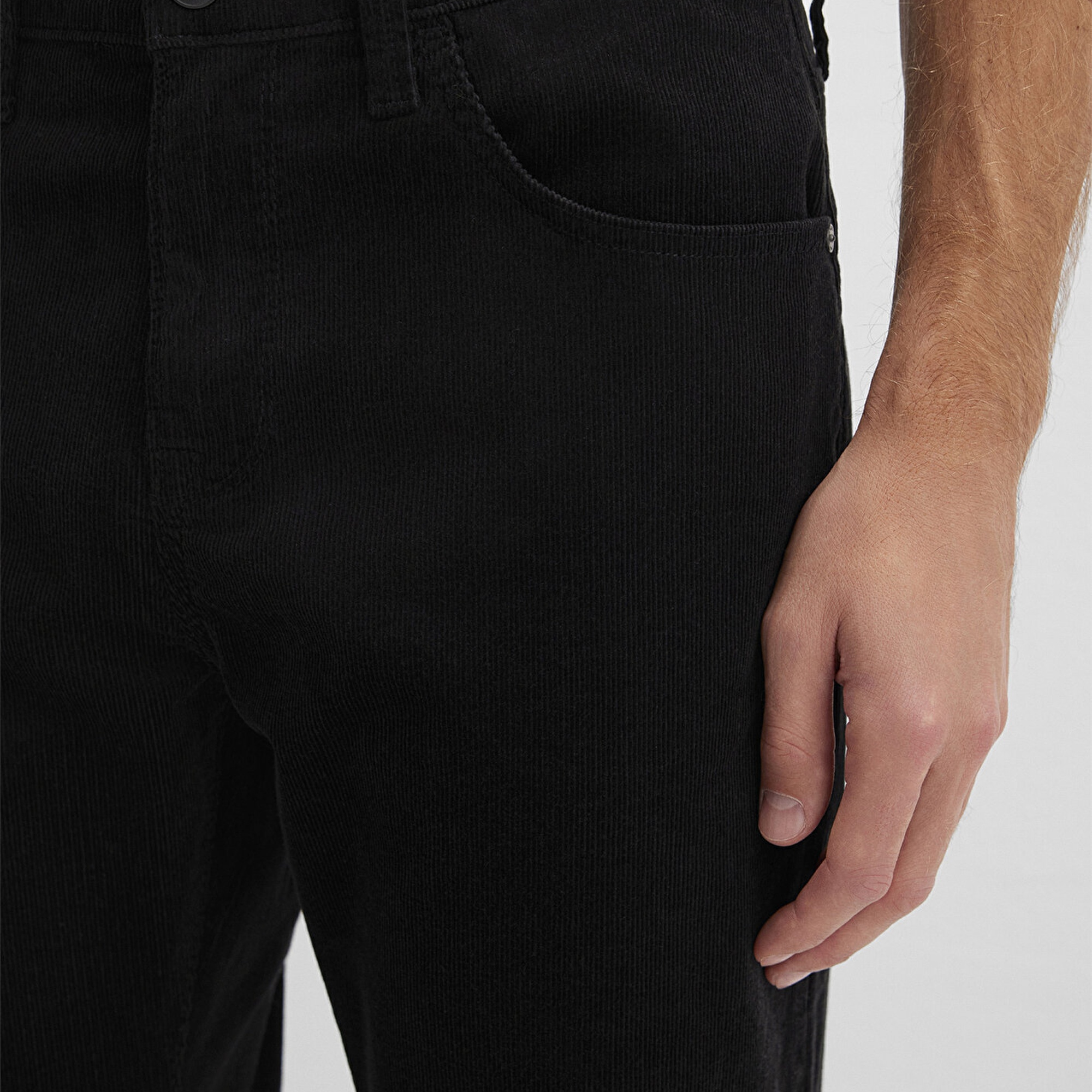 Mavi Lisbon Siyah Kadife Pantolon 0010039-30269