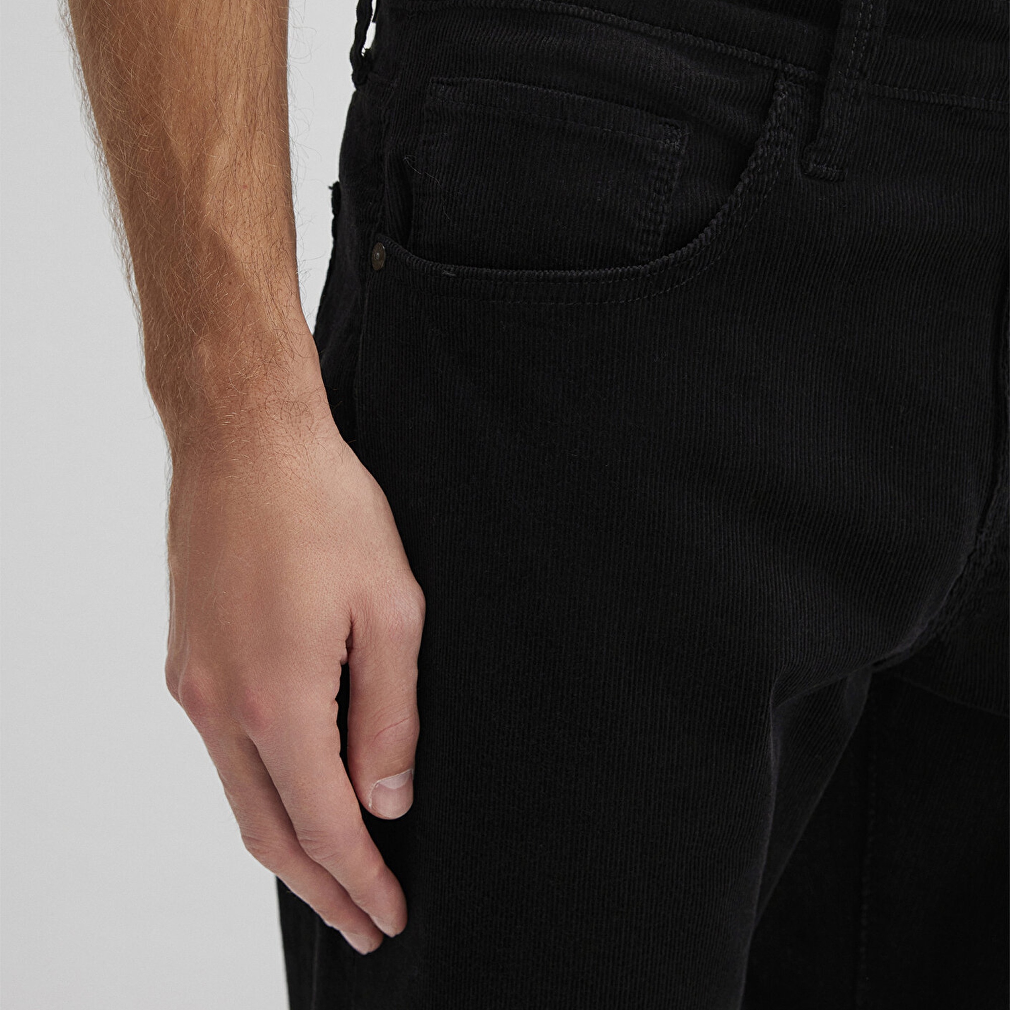 Mavi Lisbon Siyah Kadife Pantolon 0010039-30269