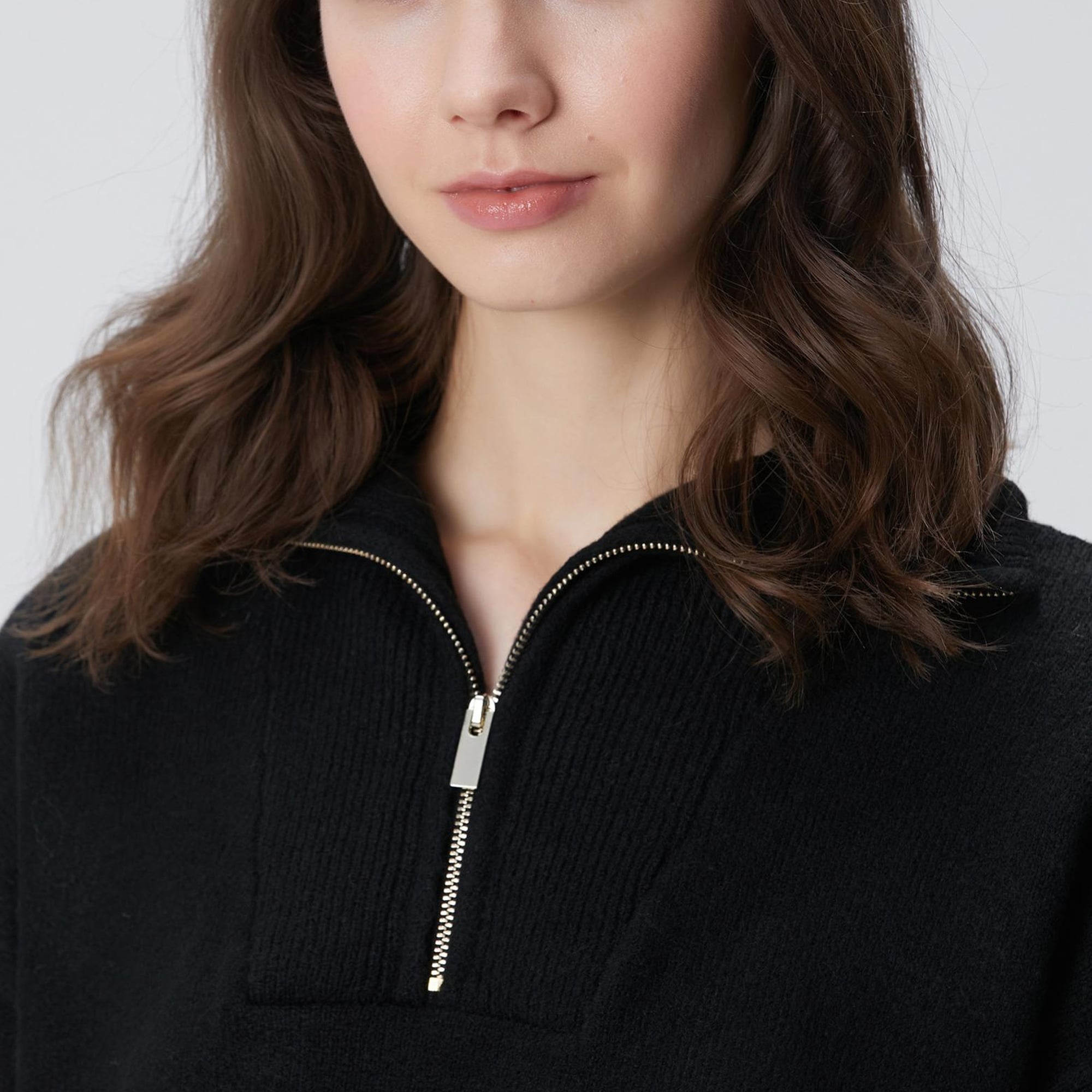 Network Kadın Siyah Dik Yaka Fermuarlı Uzun Kol Kazak