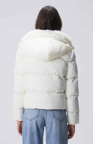  Network Kadın Kırık Beyaz Kapüşonlu Kapitone Mont