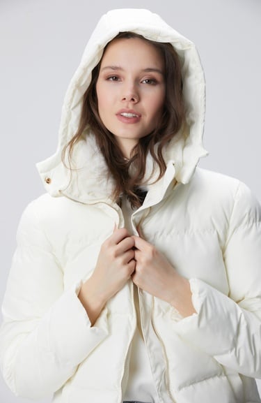  Network Kadın Kırık Beyaz Kapüşonlu Kapitone Mont