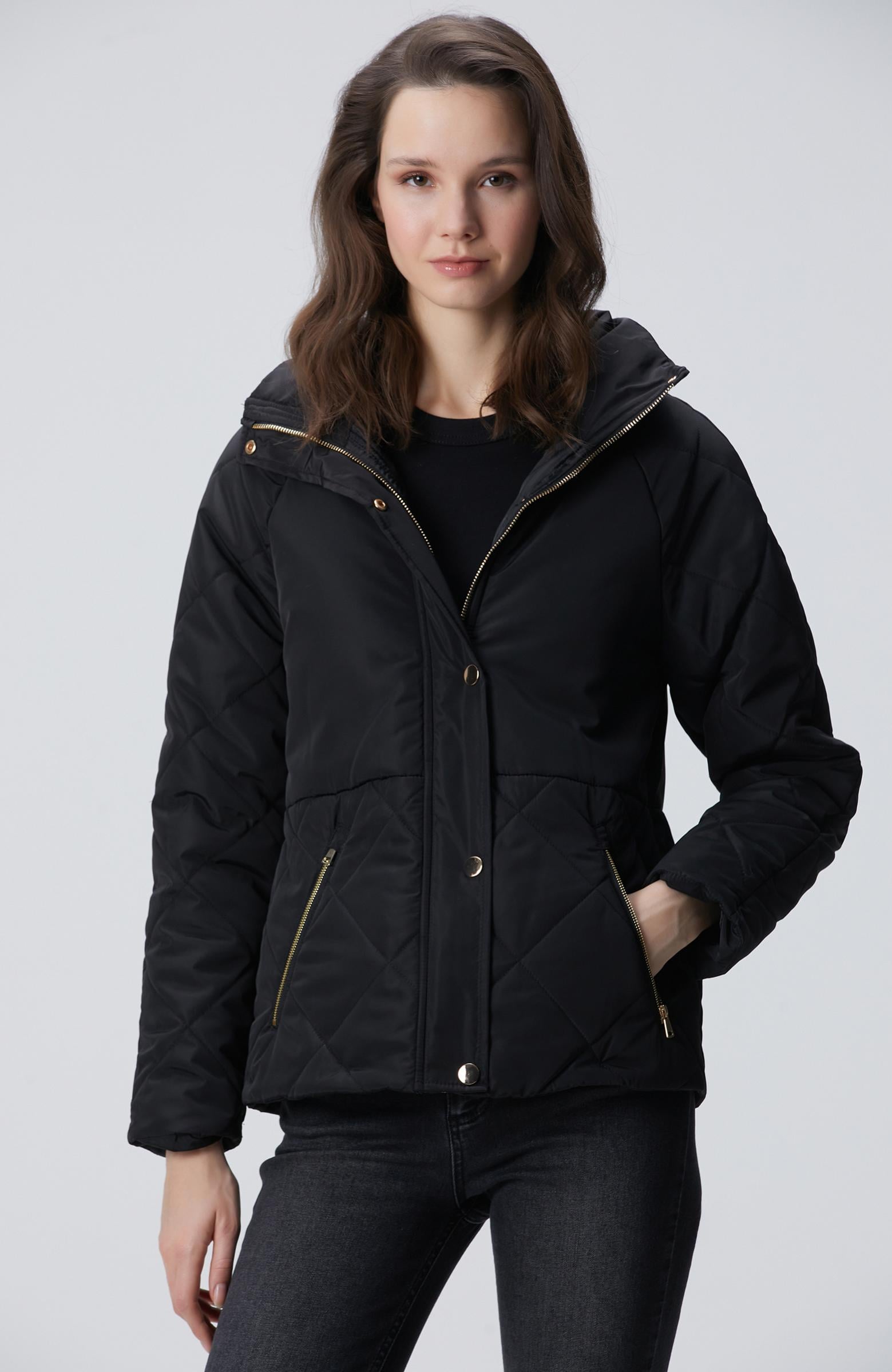  Network Kadın Siyah Yarım Kapitone Detaylı Kaban