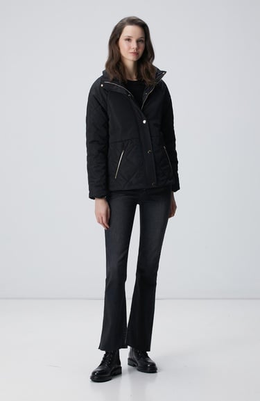  Network Kadın Siyah Yarım Kapitone Detaylı Kaban