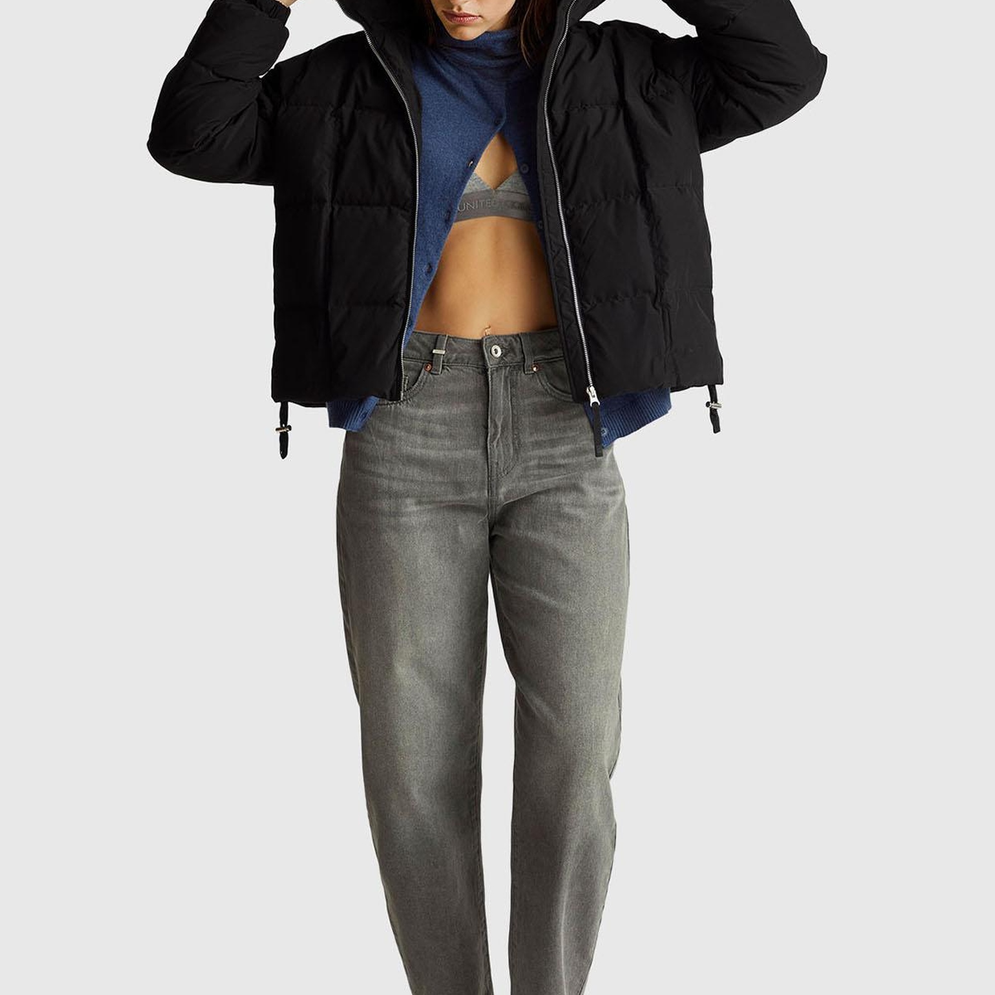 Kadın Siyah Kuş Tüyü Kapüşonlu Fermuarlı Kolu Lastikli Şişme Mont