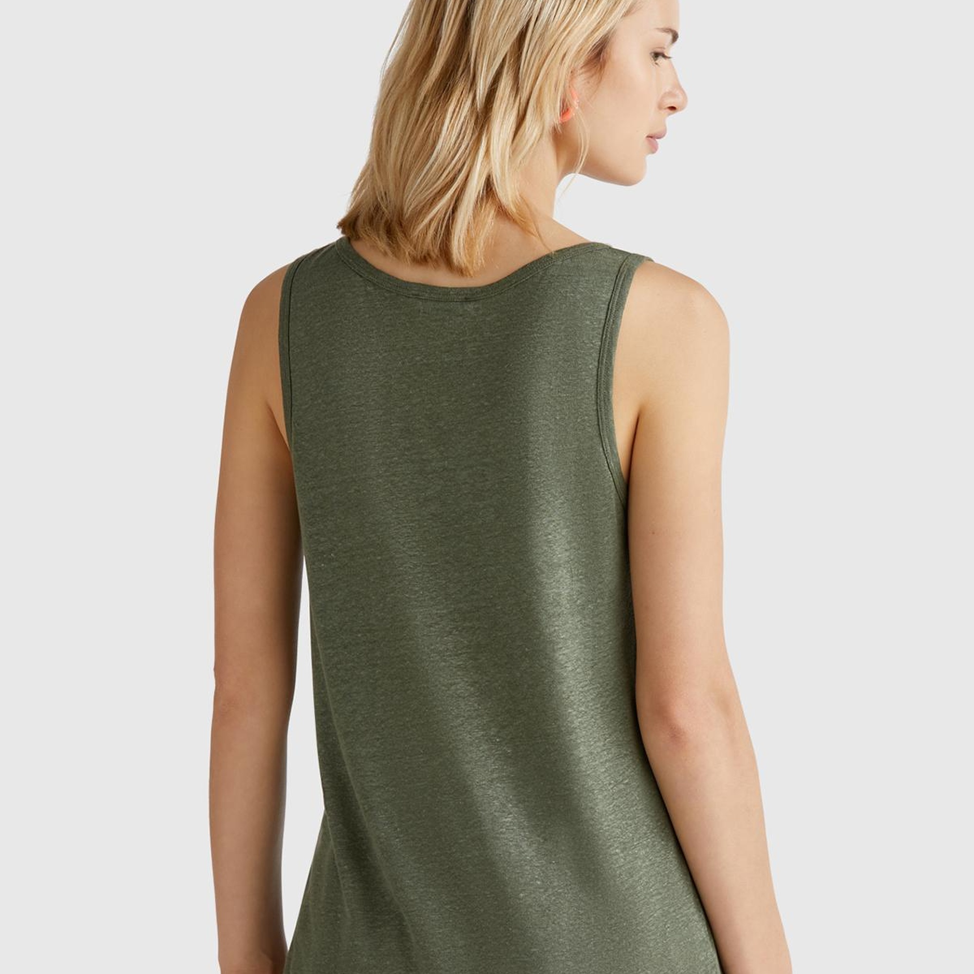 Kadın Haki %100 Keten Yanları Yırtmaçlı Regular Fit Yuvarlak Yaka Atlet