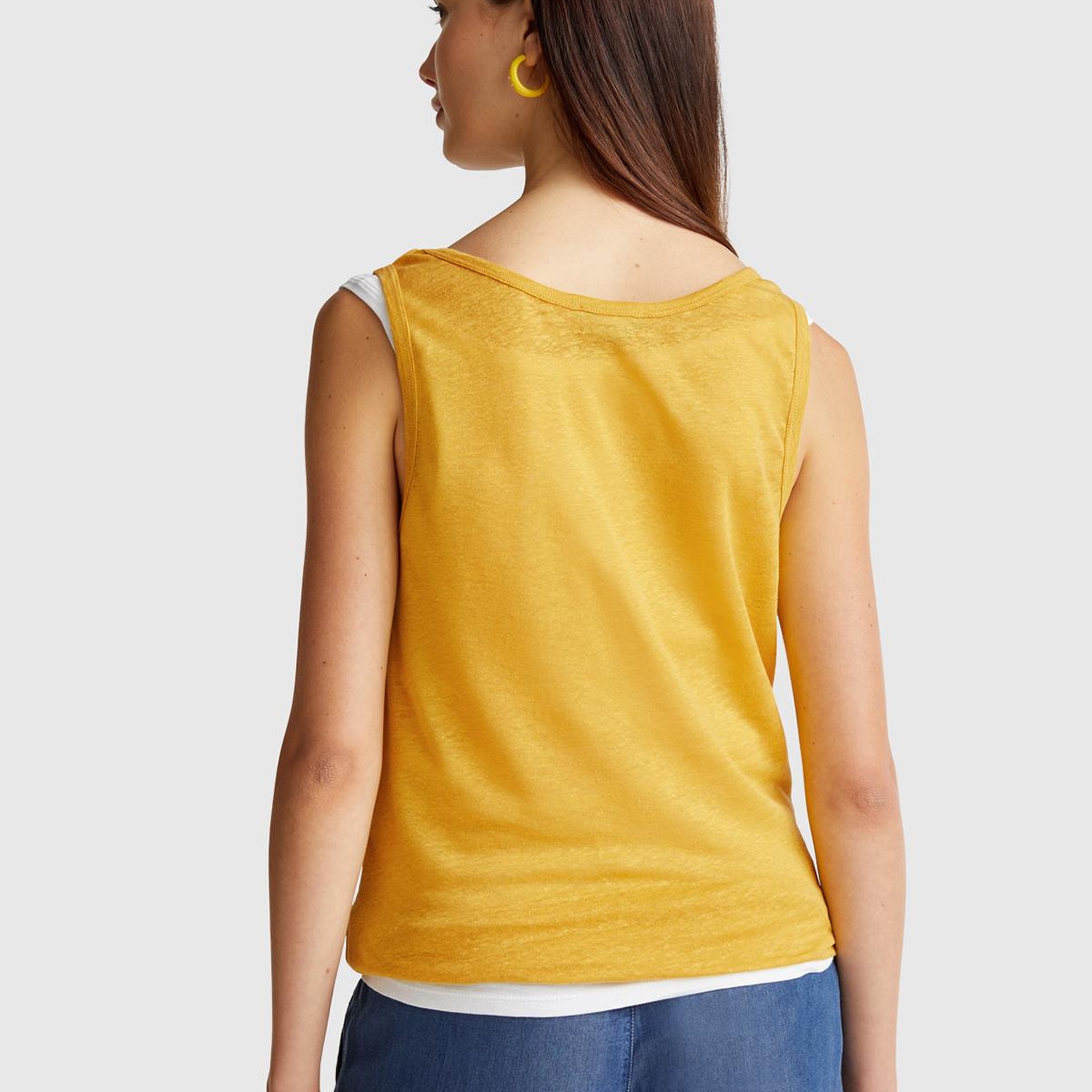 Kadın Sarı %100 Keten Yanları Yırtmaçlı Regular Fit Yuvarlak Yaka Atlet